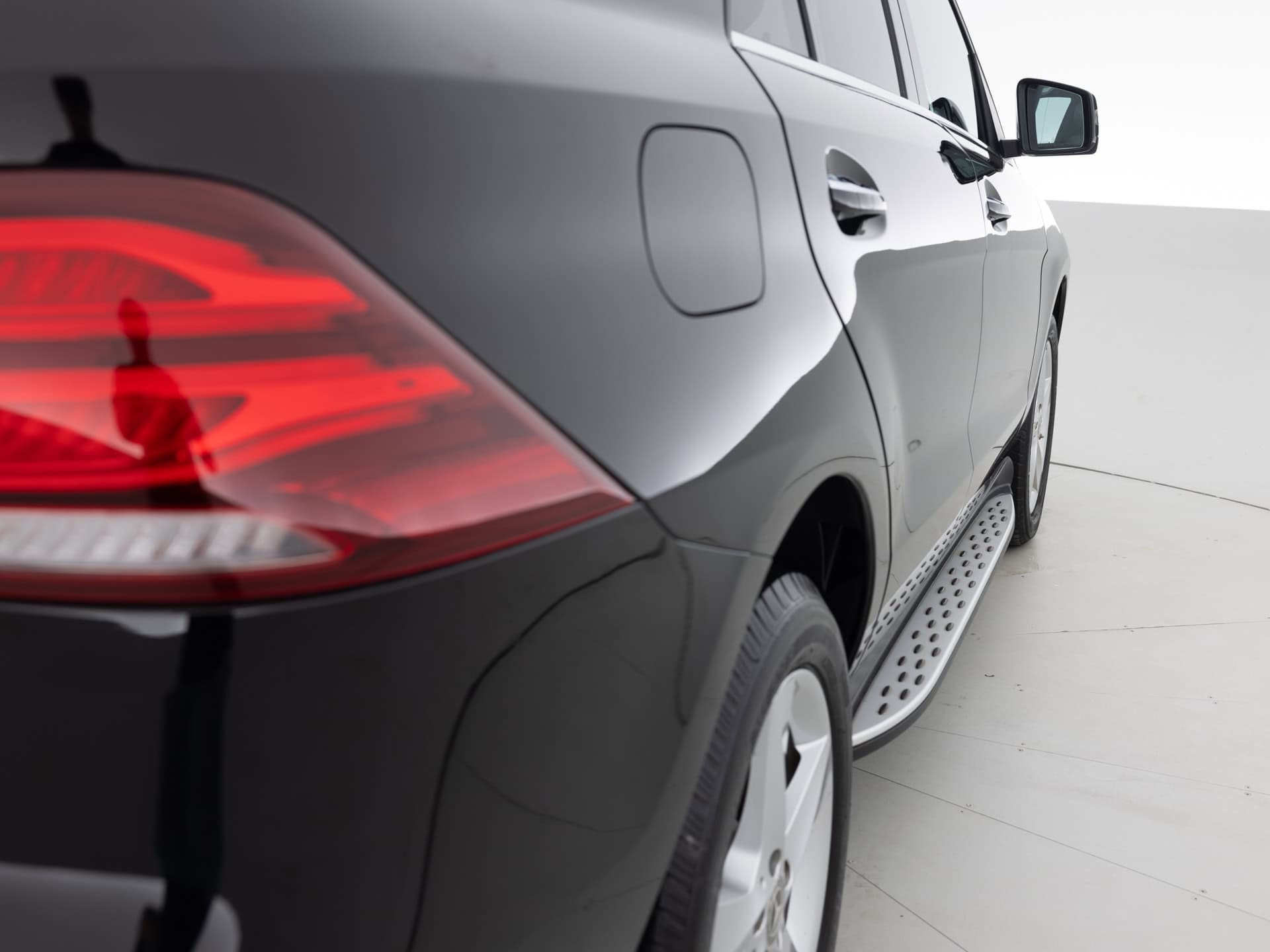 black mercedes gle 400 5