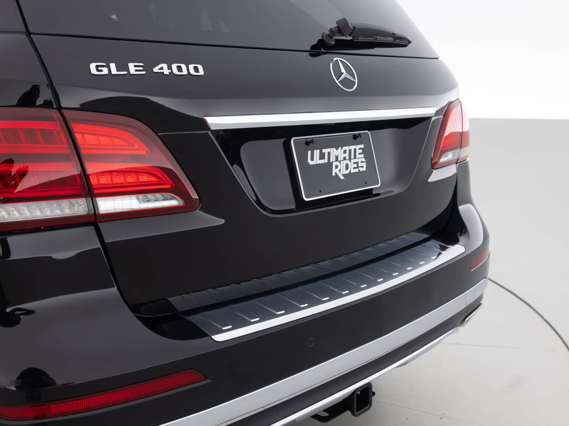 black mercedes gle 400 8