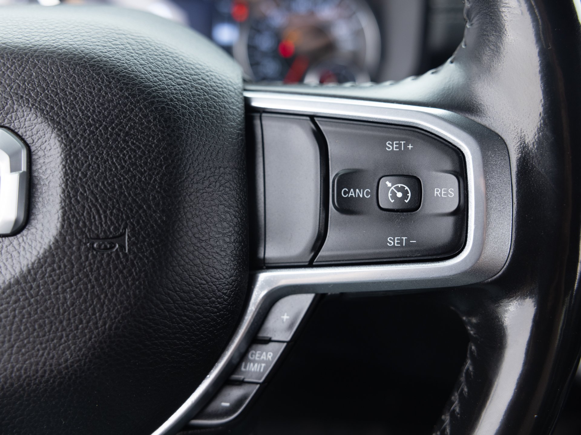 black ram 1500 33