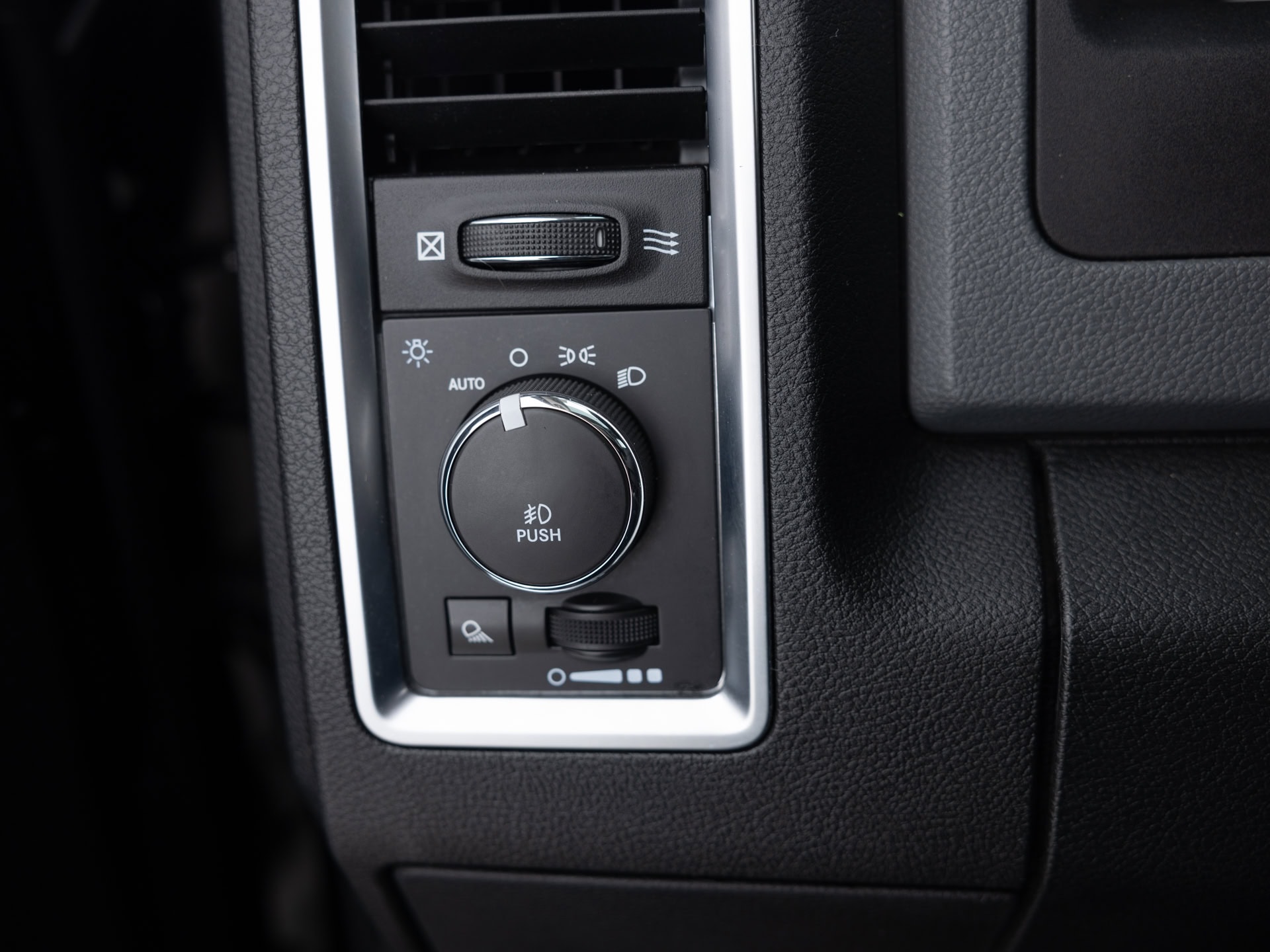 Used Black Ram 1500-31 for Sale