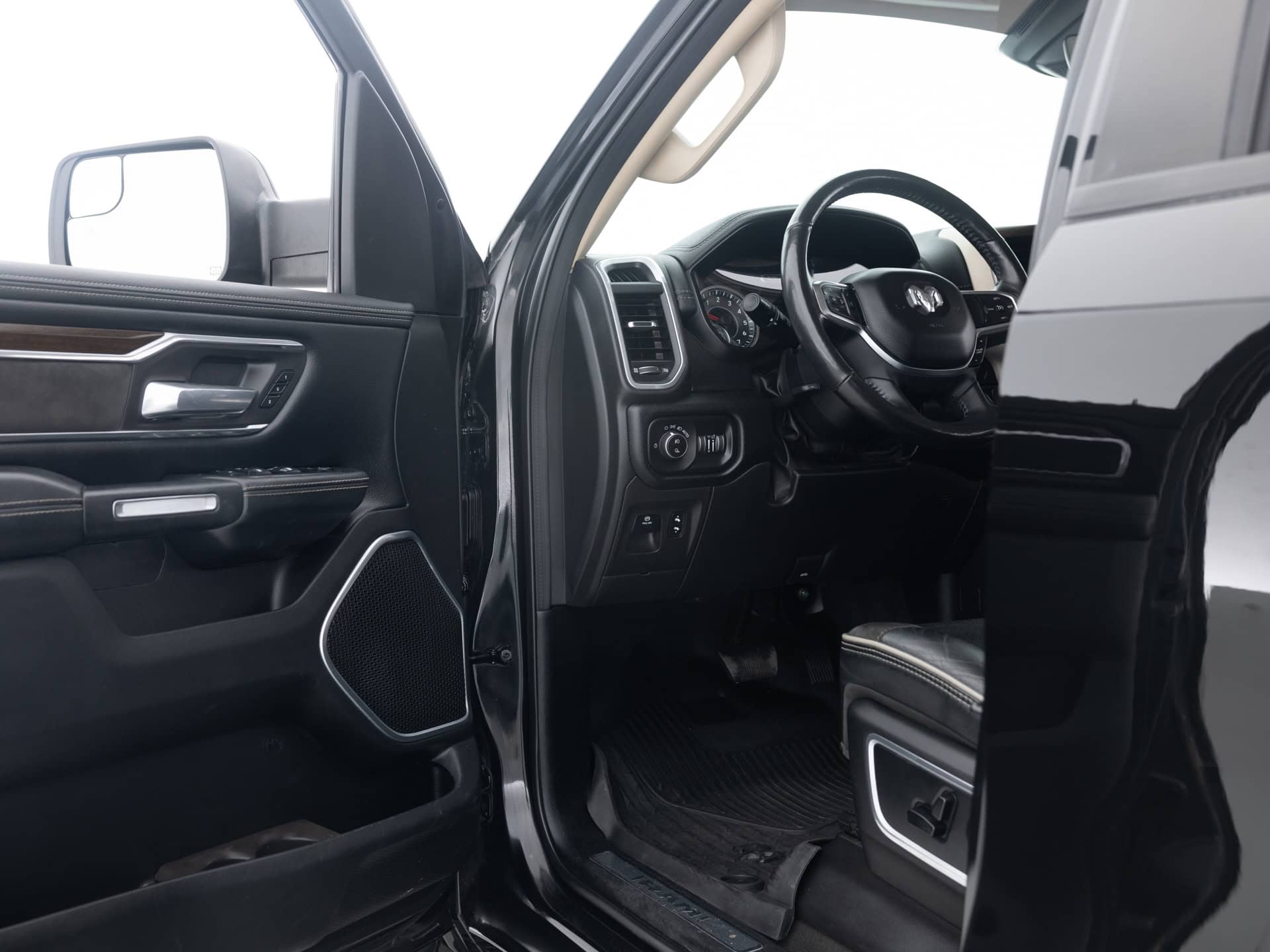 black ram 1500 laramie 20
