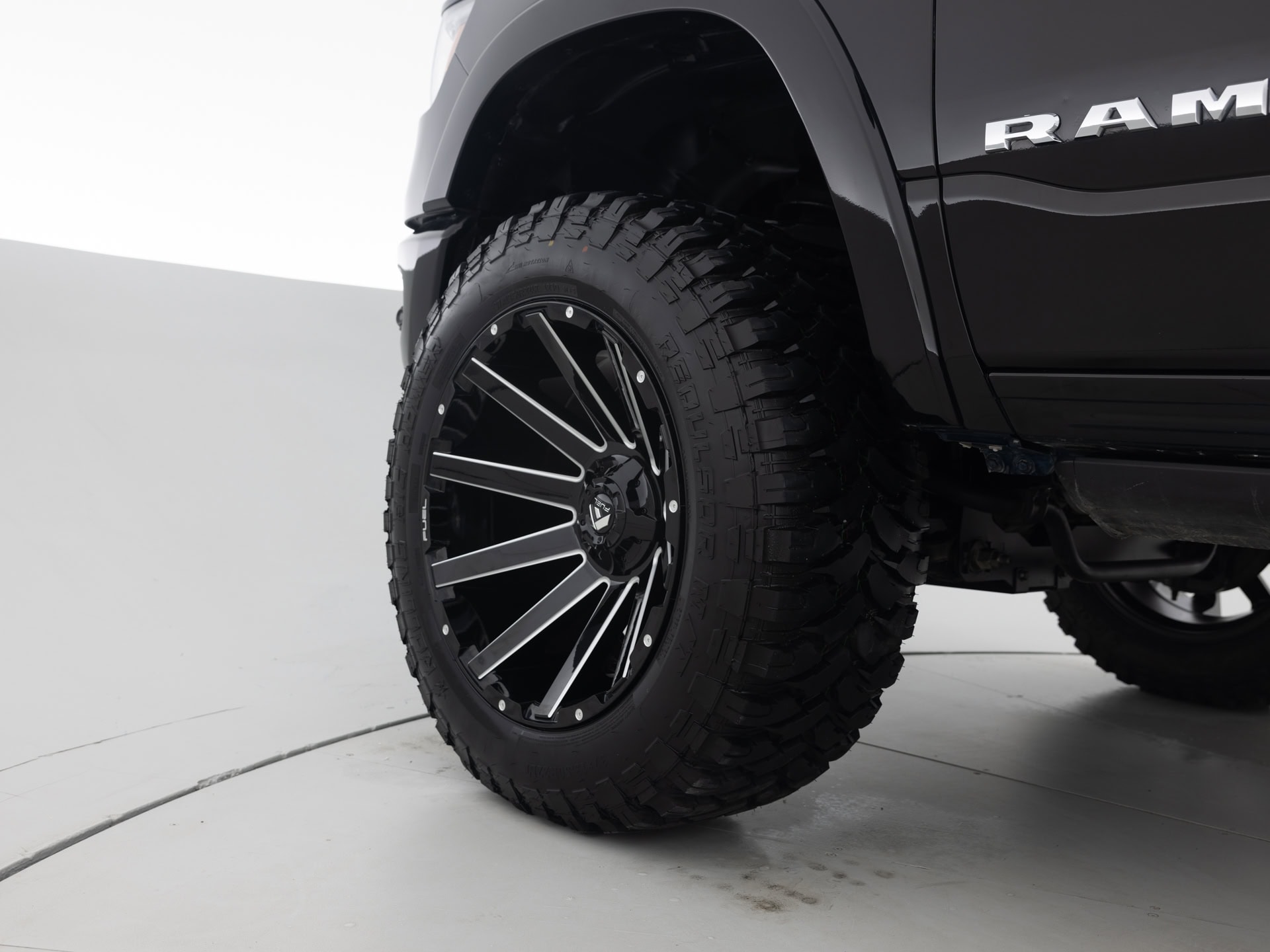 black ram 1500 laramie 9