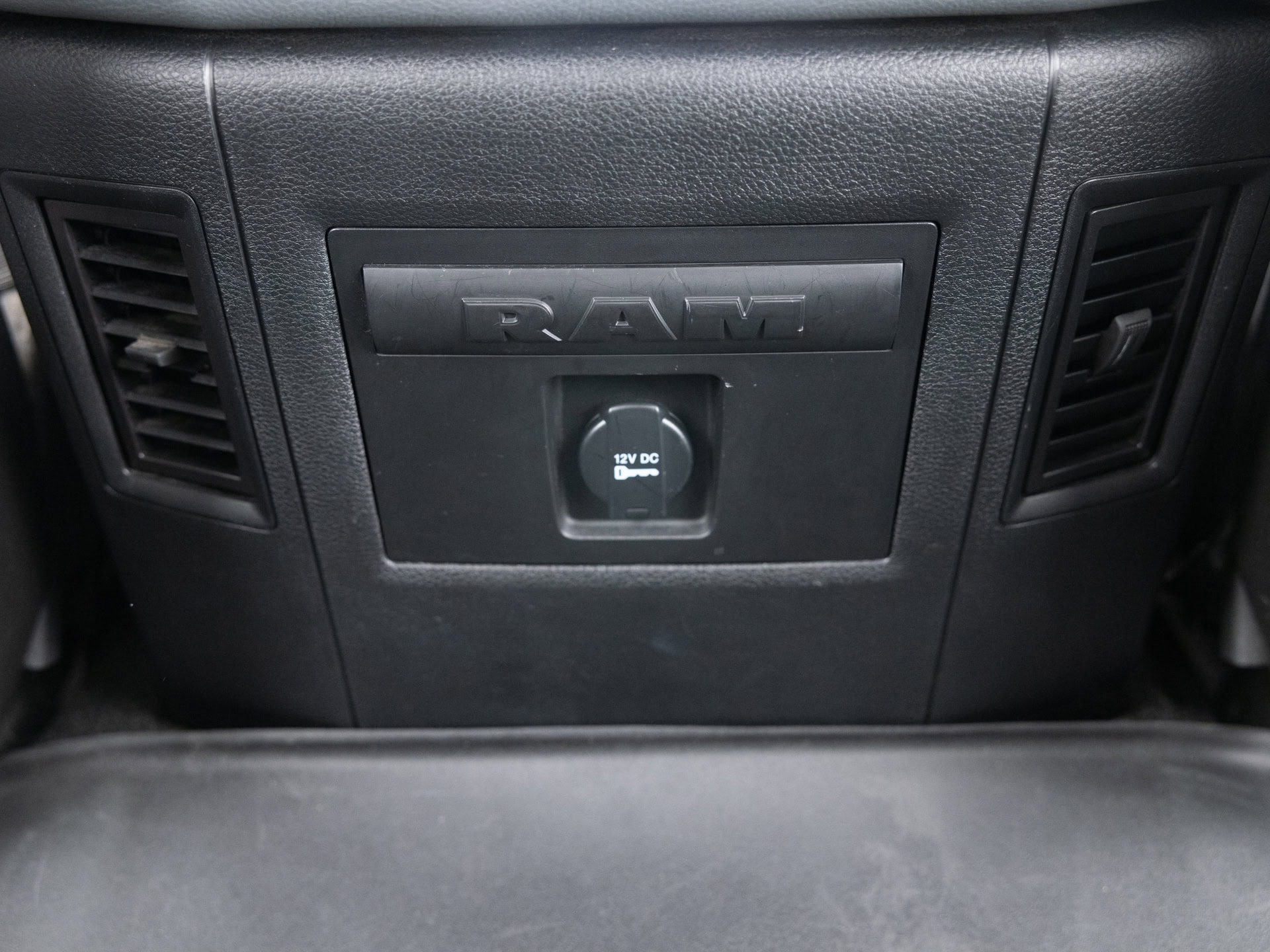 black ram 1500 slt 27