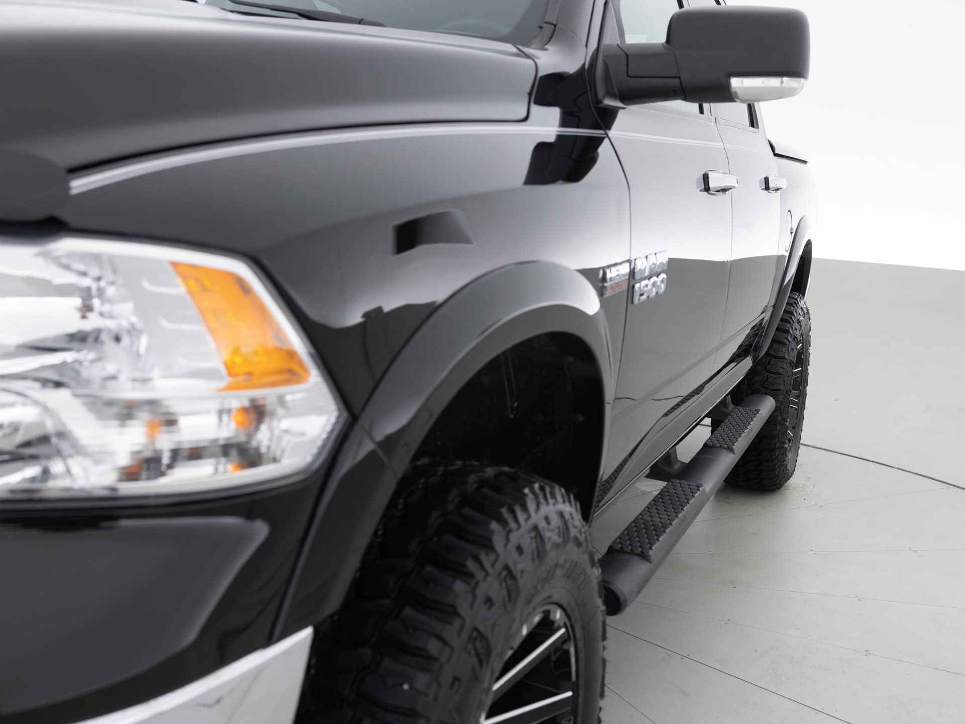 black ram 1500 slt 3
