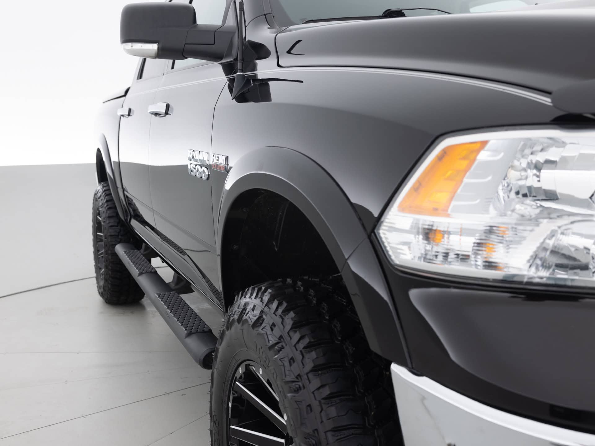 black ram 1500 slt 4