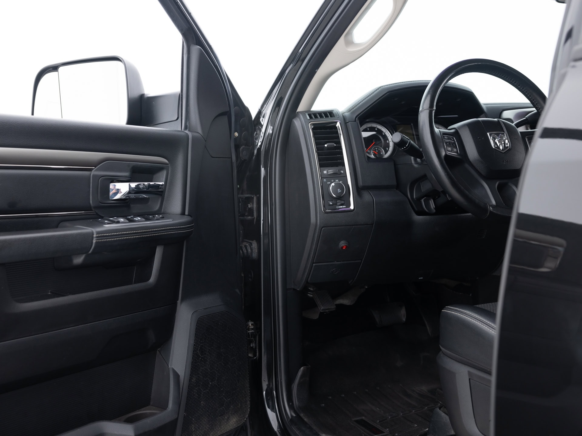 Used Black Ram 2500 Big Horn-20 for Sale