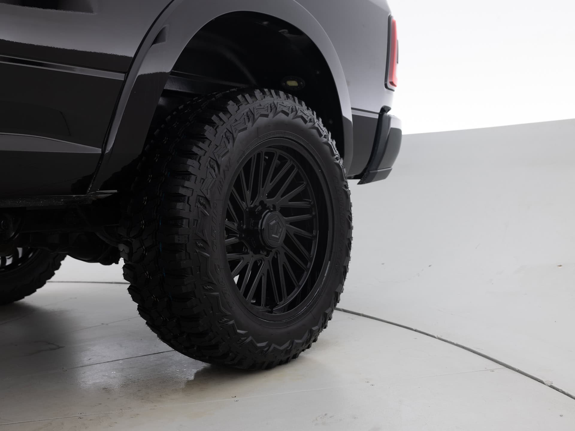 Used Black Ram 2500 Crew-10 for Sale