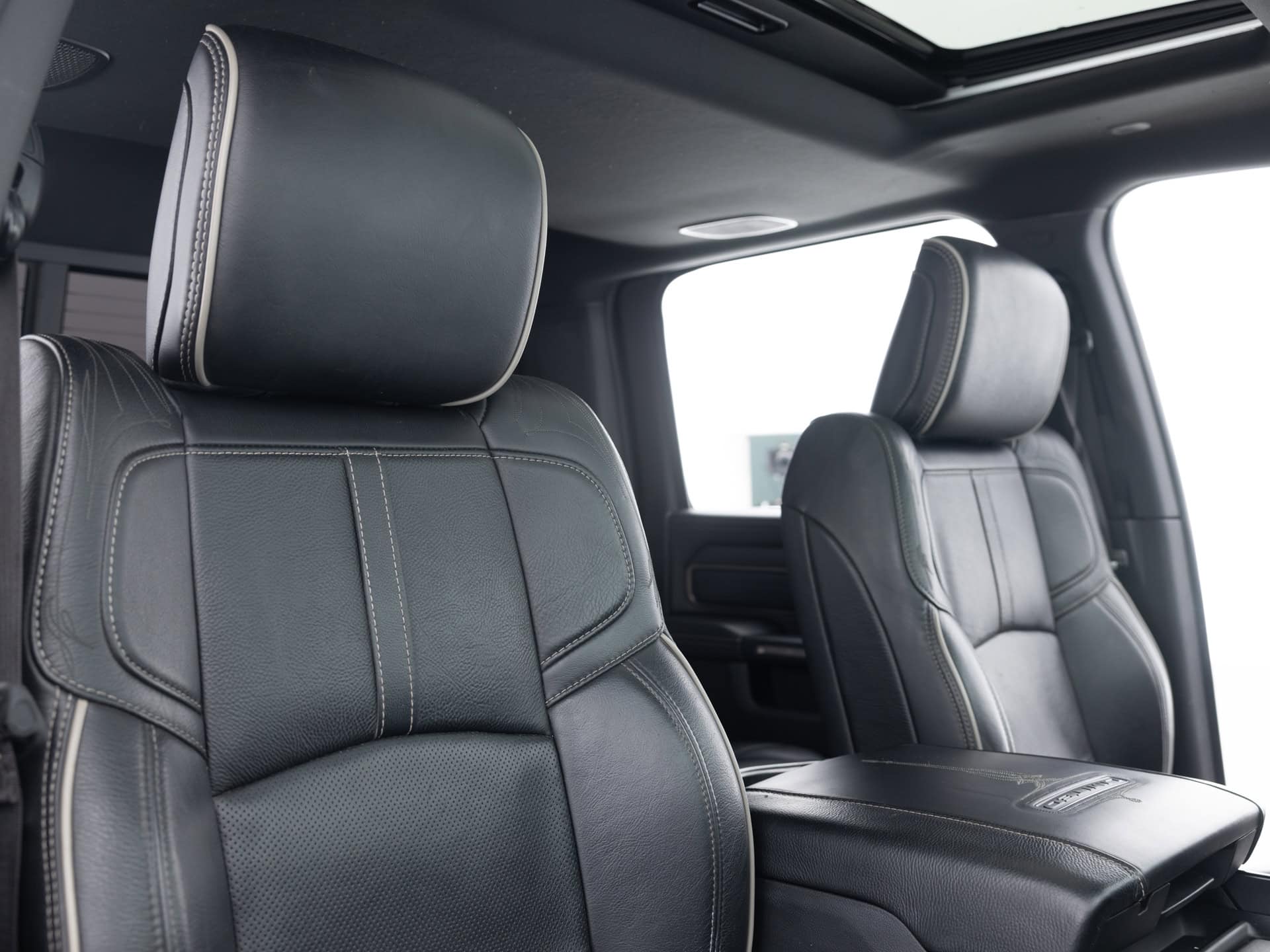 Used Black Ram 2500 Crew-22 for Sale