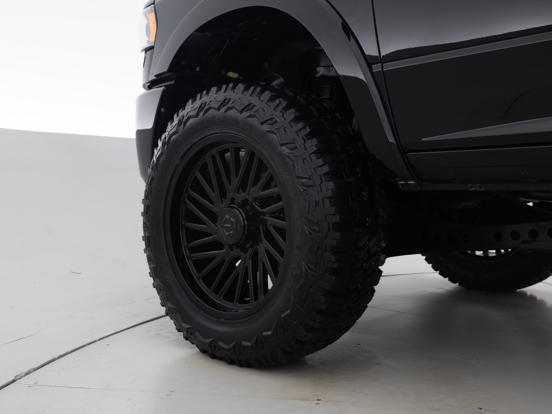 Used Black Ram 2500 Crew-9 for Sale