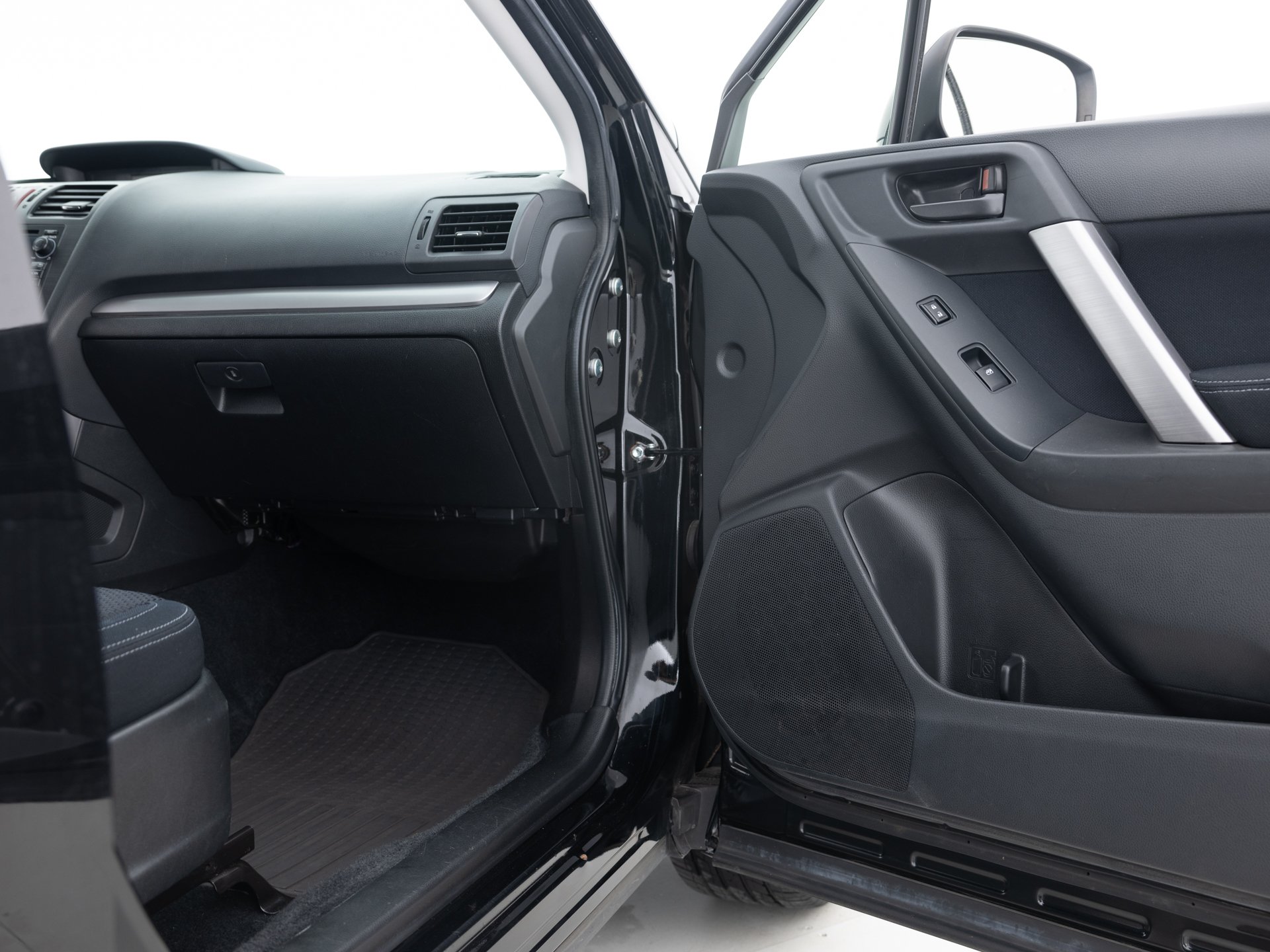 black subaru forester wagon 20