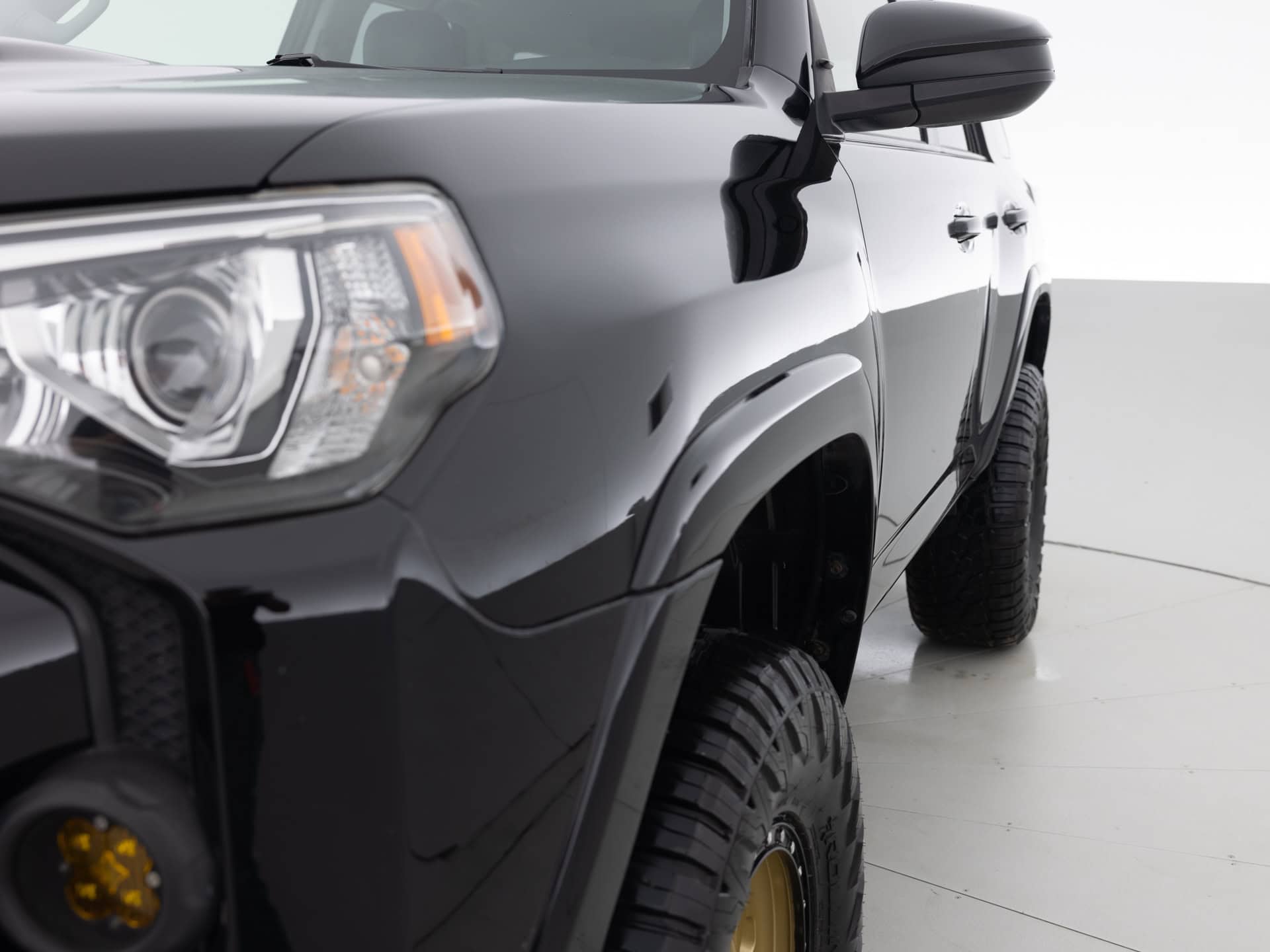 black toyota 4runner 3