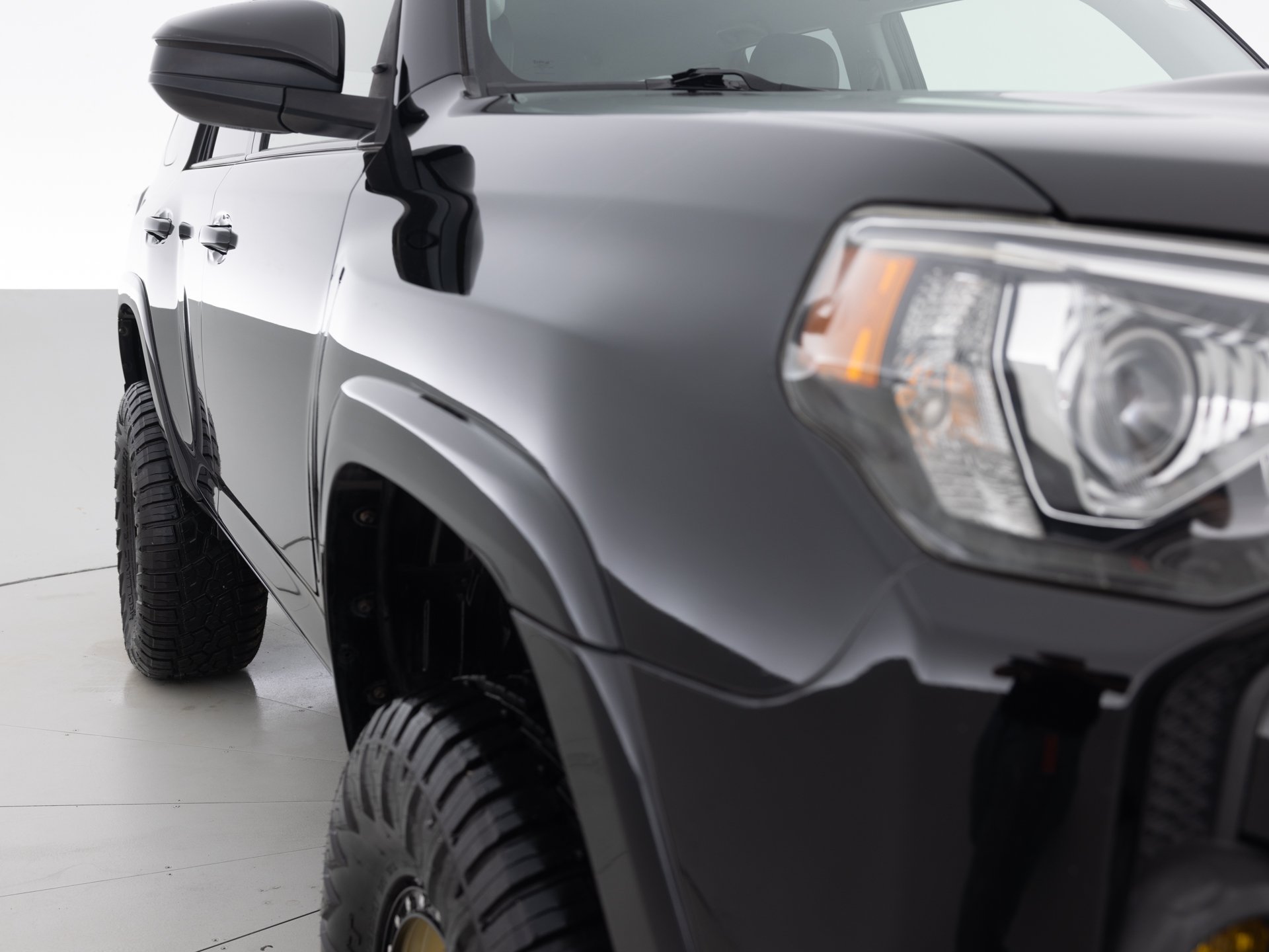 black toyota 4runner 4