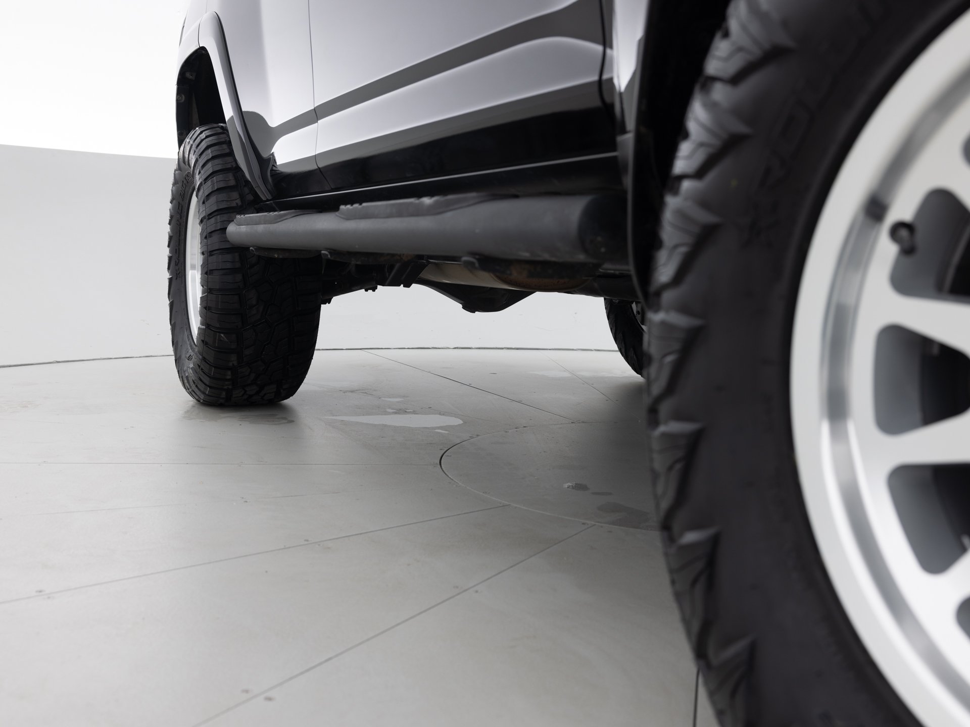 black toyota 4runner sr5 prem 13
