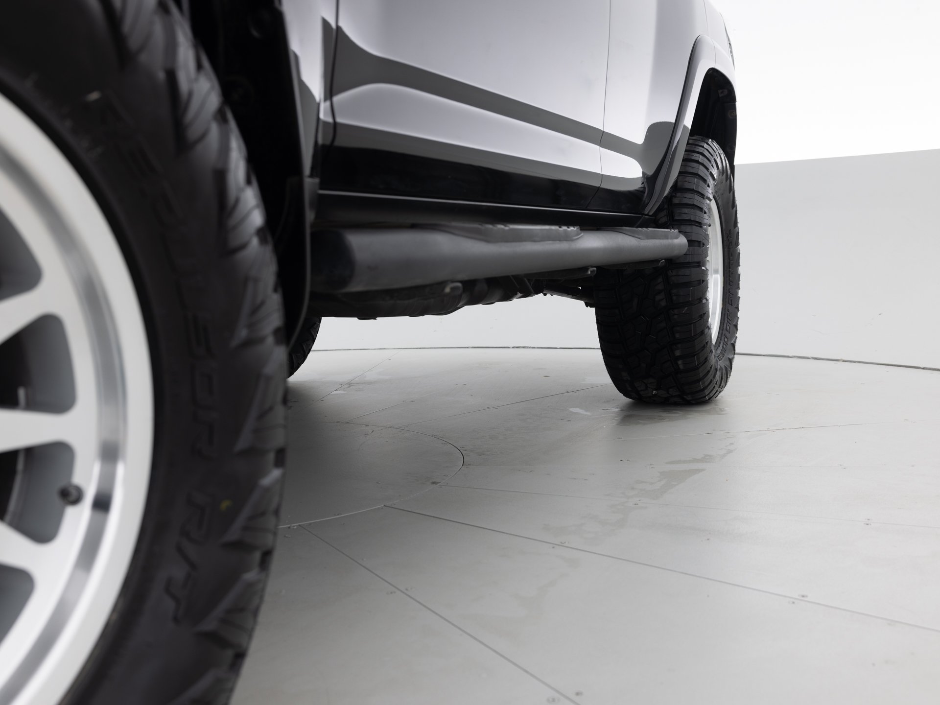 black toyota 4runner sr5 prem 14