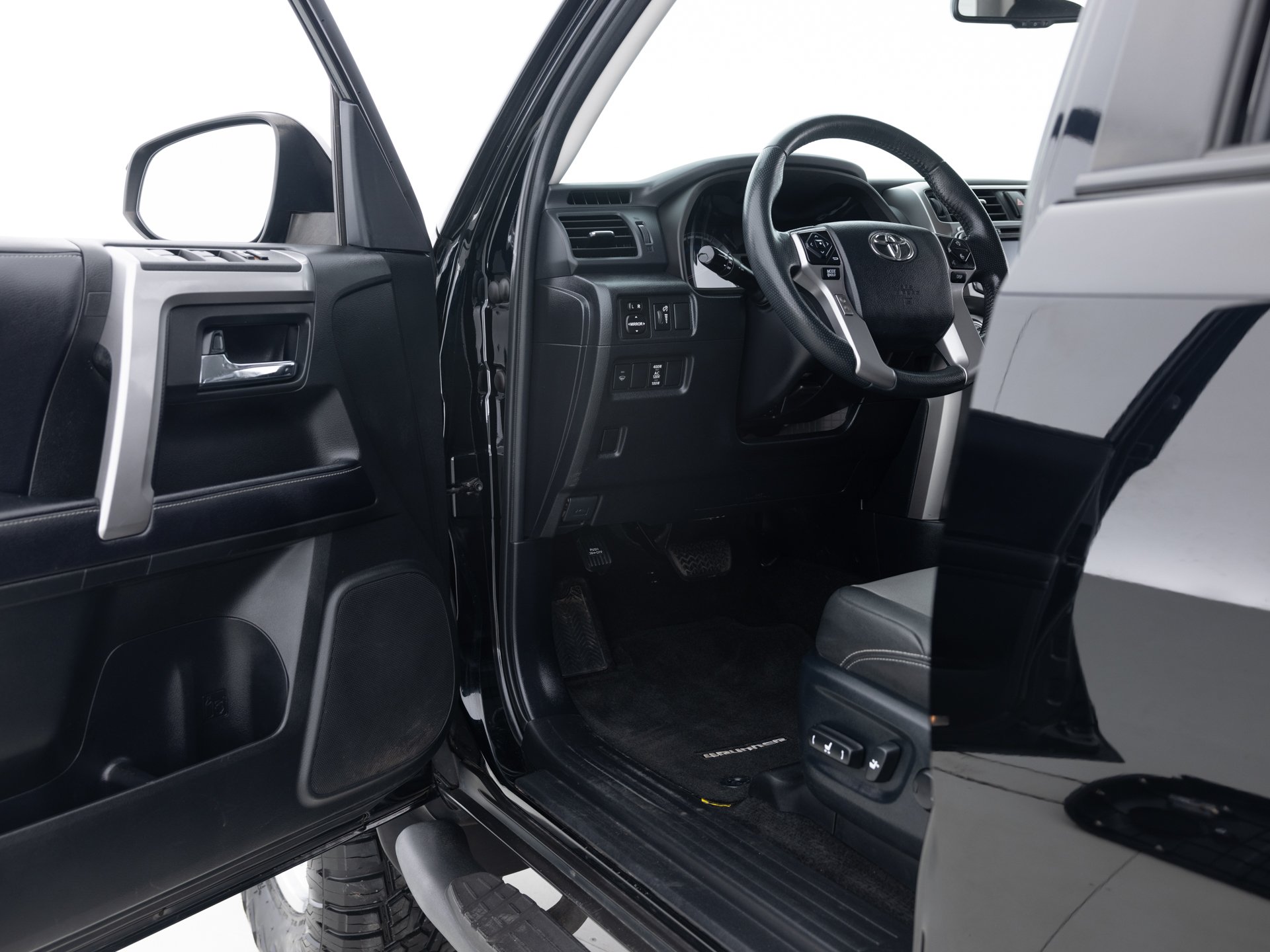 black toyota 4runner sr5 prem 19