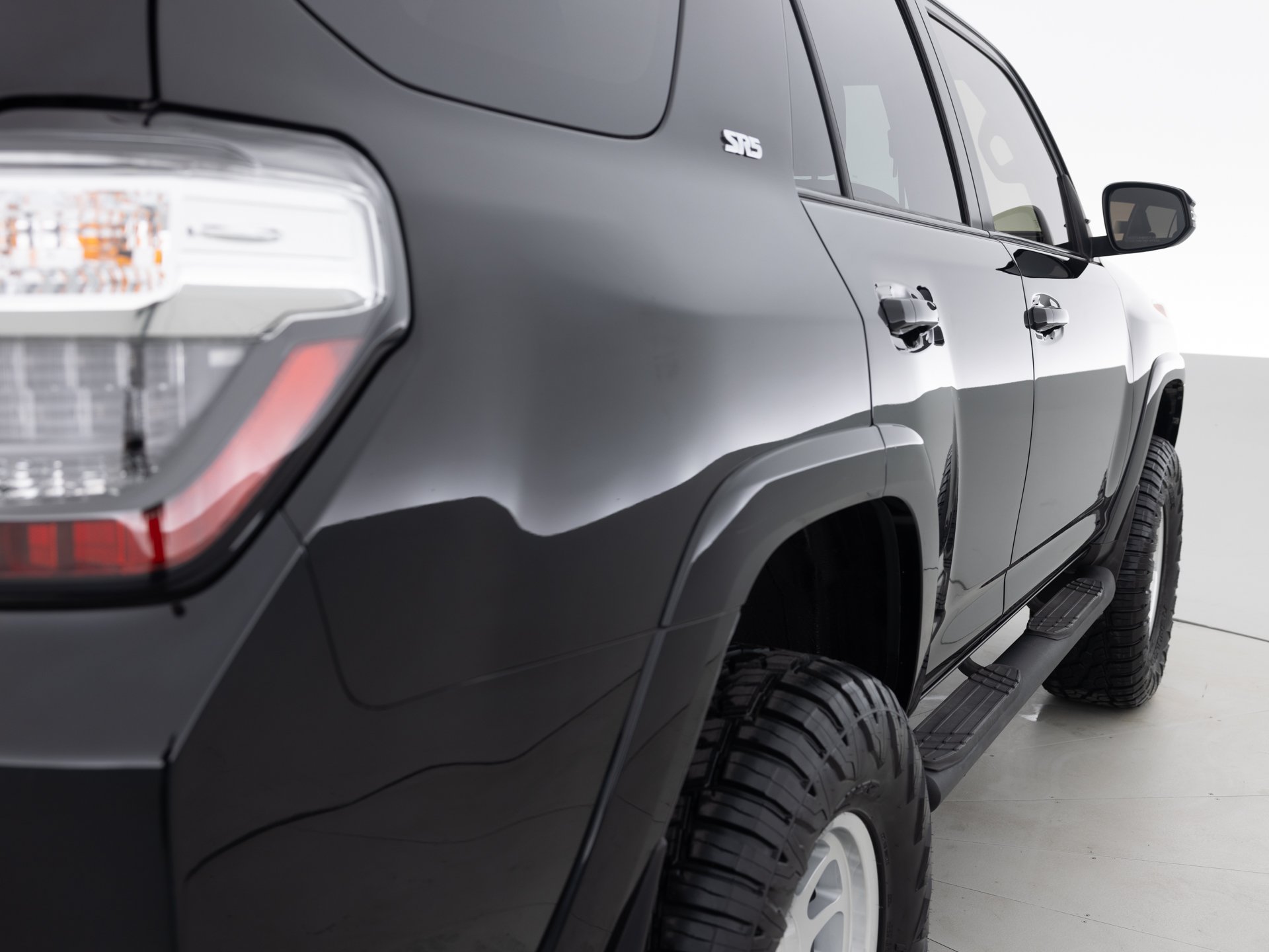 black toyota 4runner sr5 prem 5