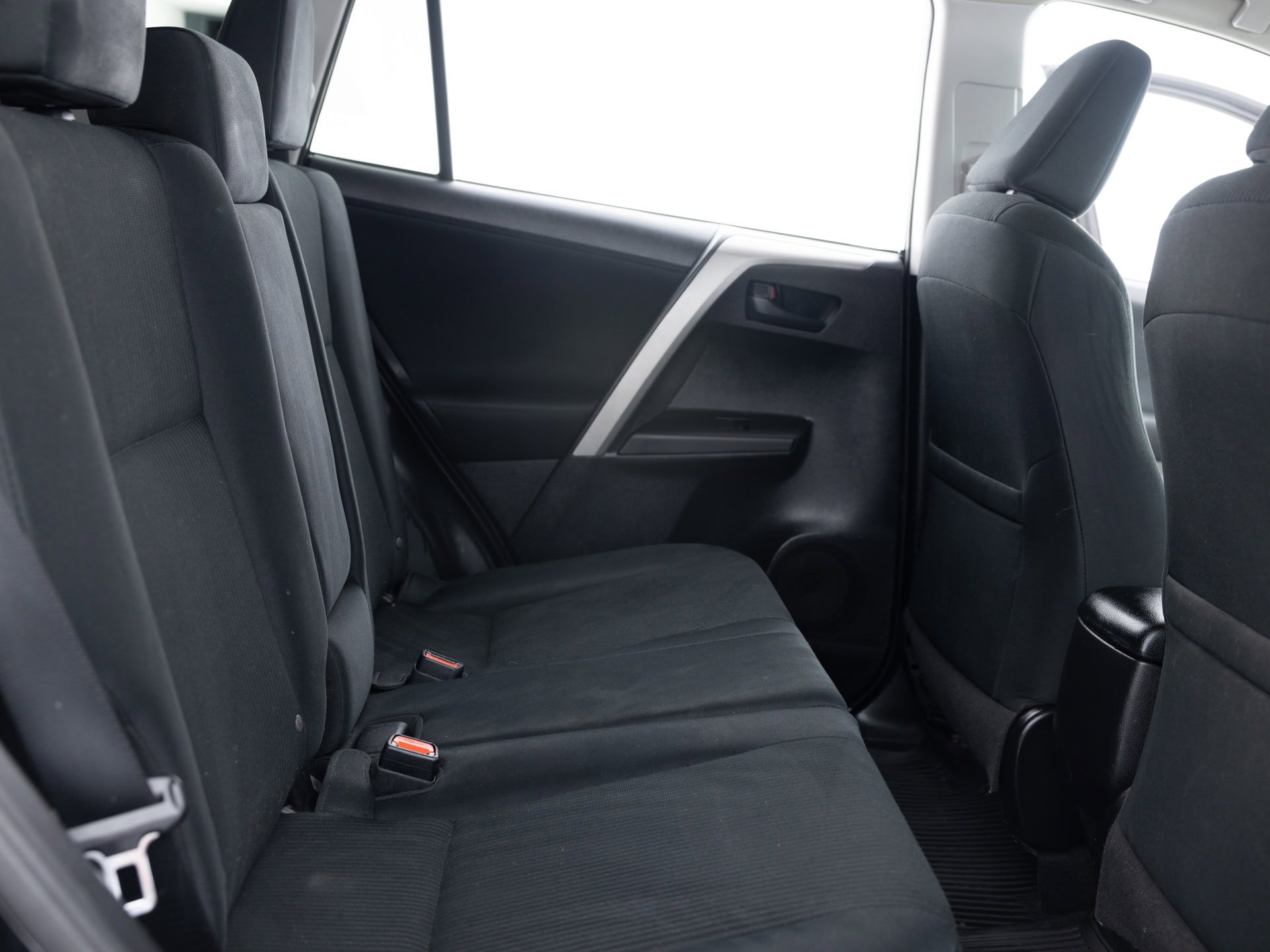 black toyota rav 4 le 21