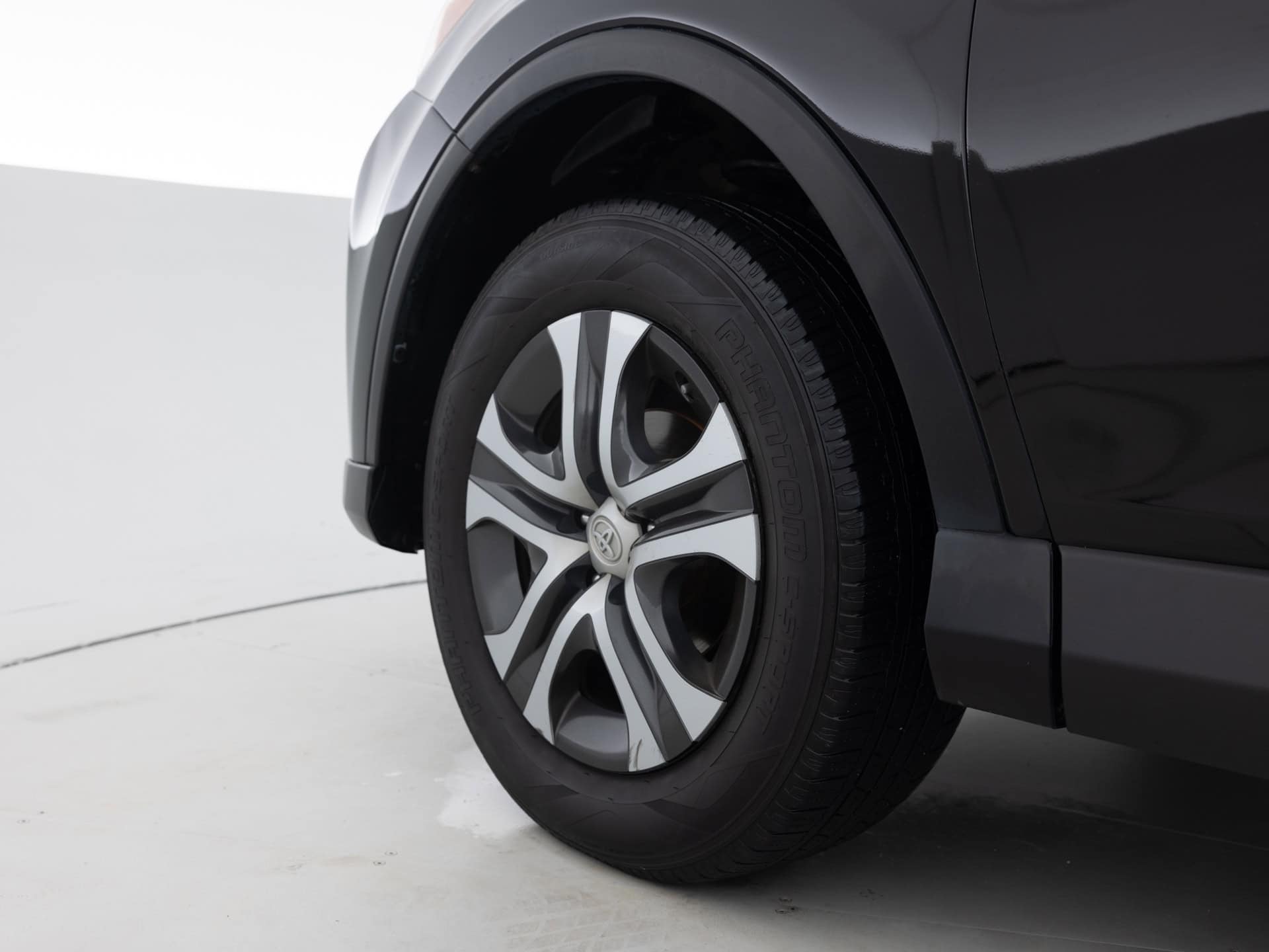 black toyota rav 4 le 9