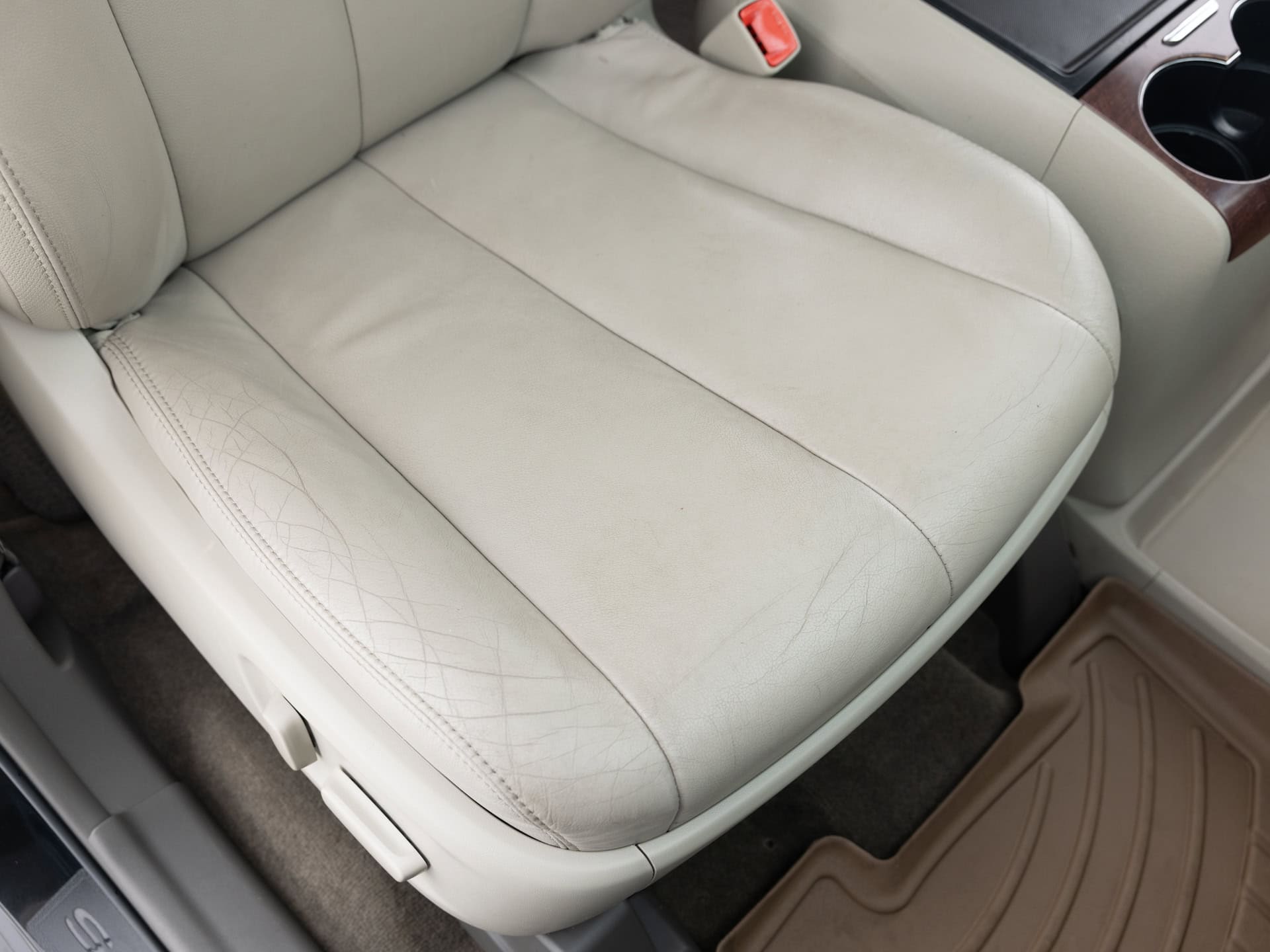 Used Black Toyota Sienna Limited-17 for Sale