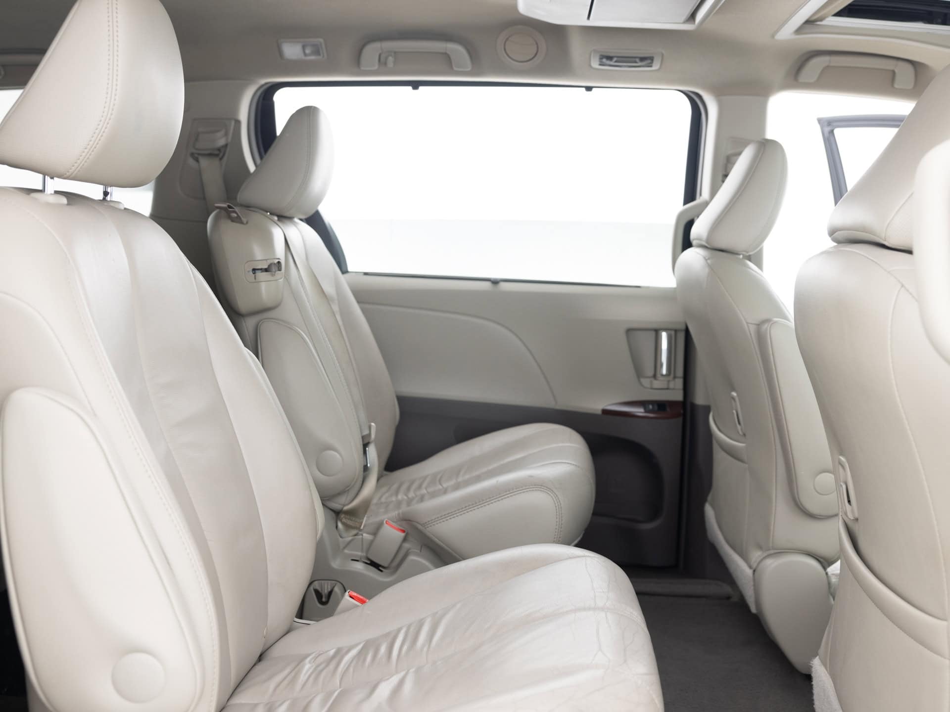 Used Black Toyota Sienna Limited-21 for Sale