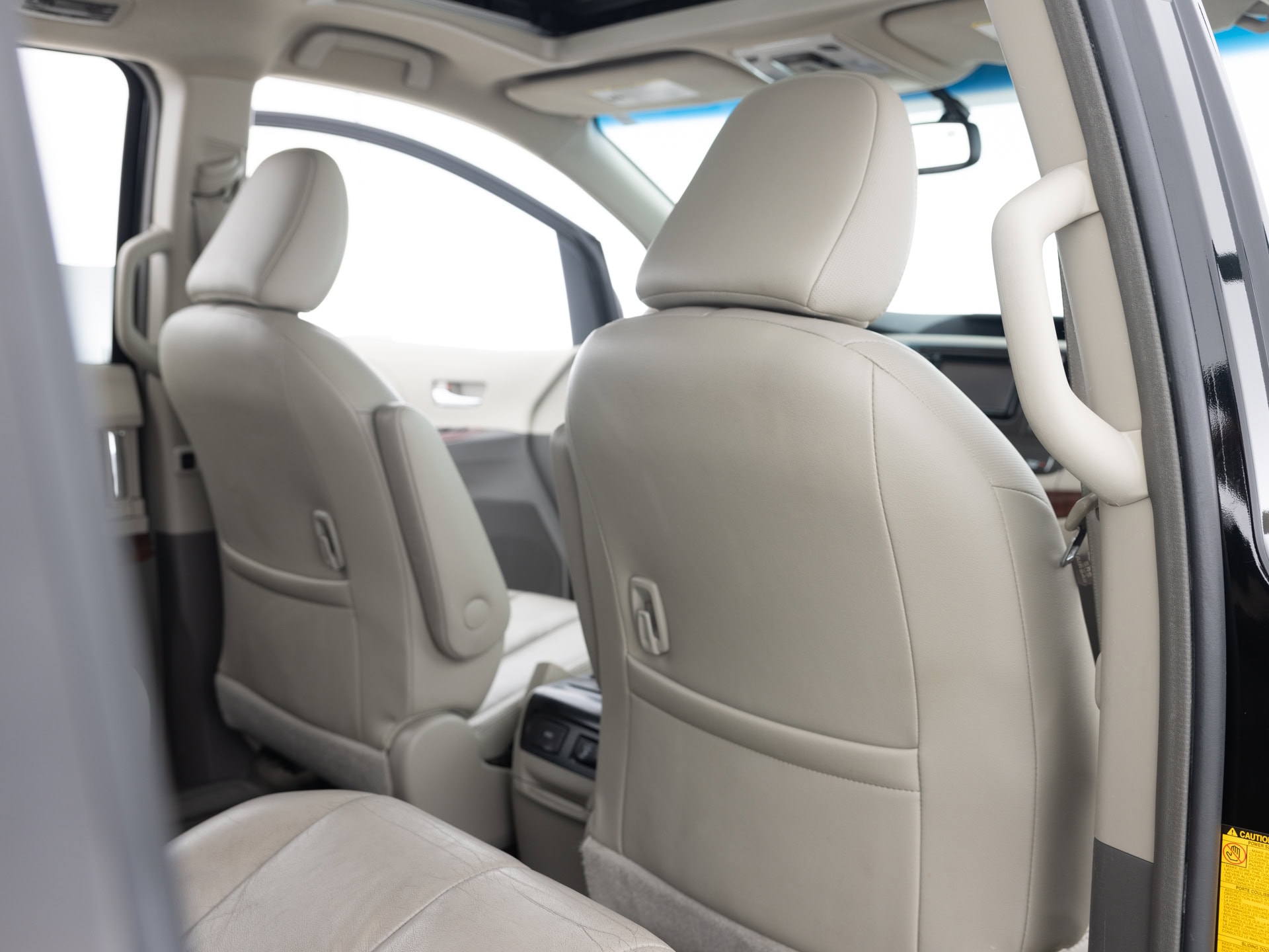 Used Black Toyota Sienna Limited-22 for Sale