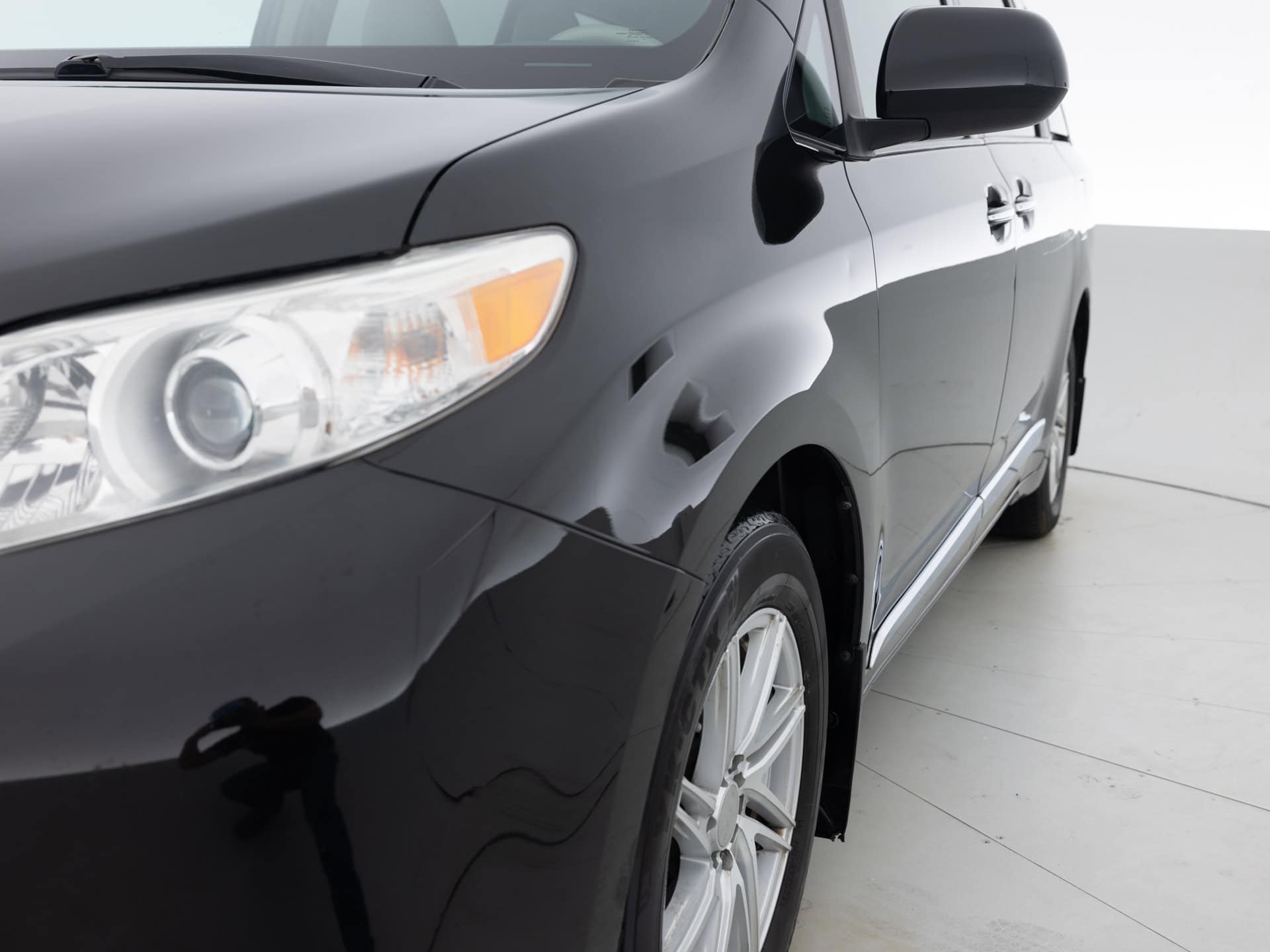 Used Black Toyota Sienna Limited-3 for Sale