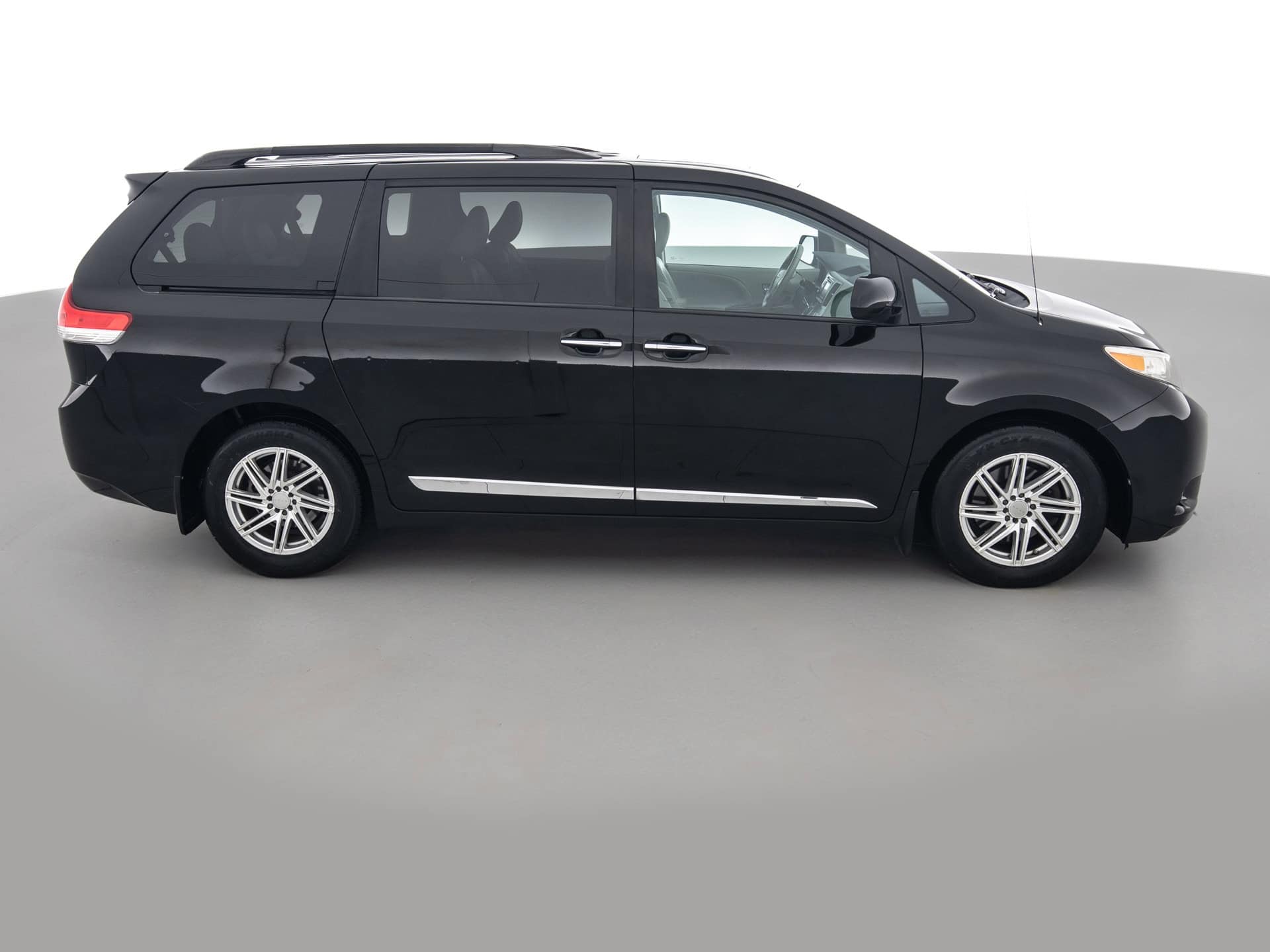 Used Black Toyota Sienna Limited-3 for Sale