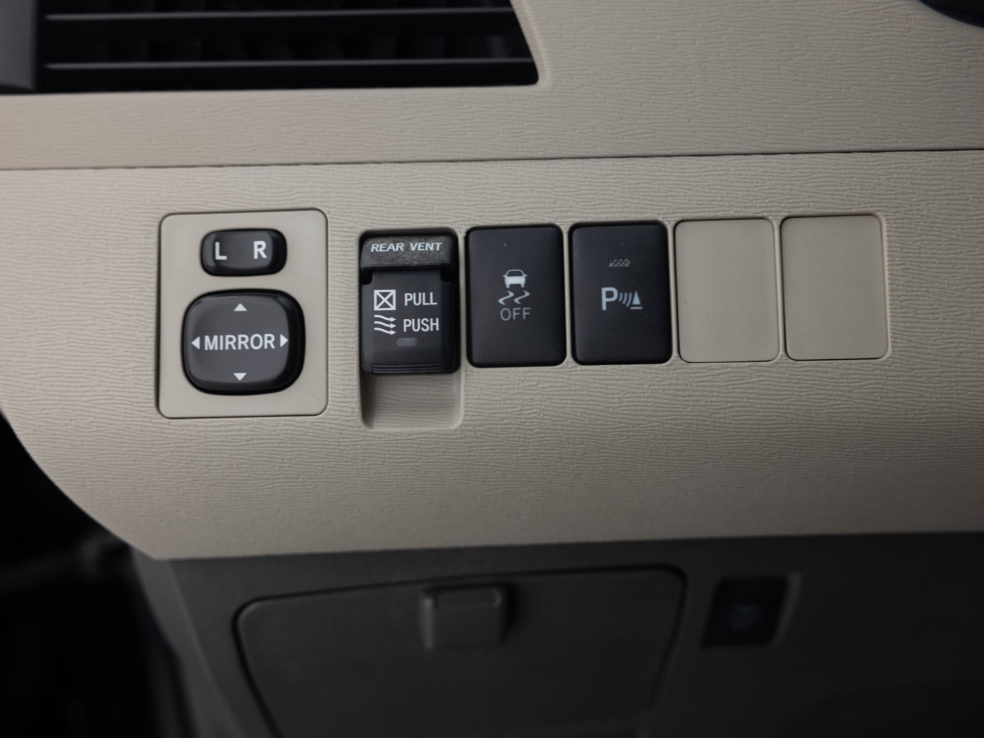 Used Black Toyota Sienna Limited-31 for Sale