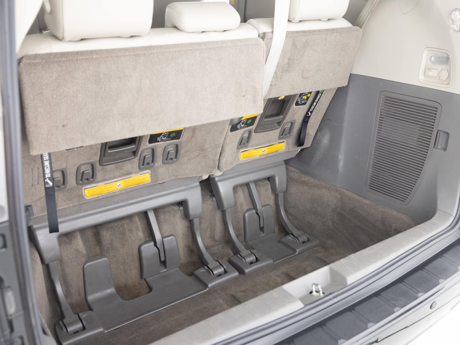 Used Black Toyota Sienna Limited-35 for Sale