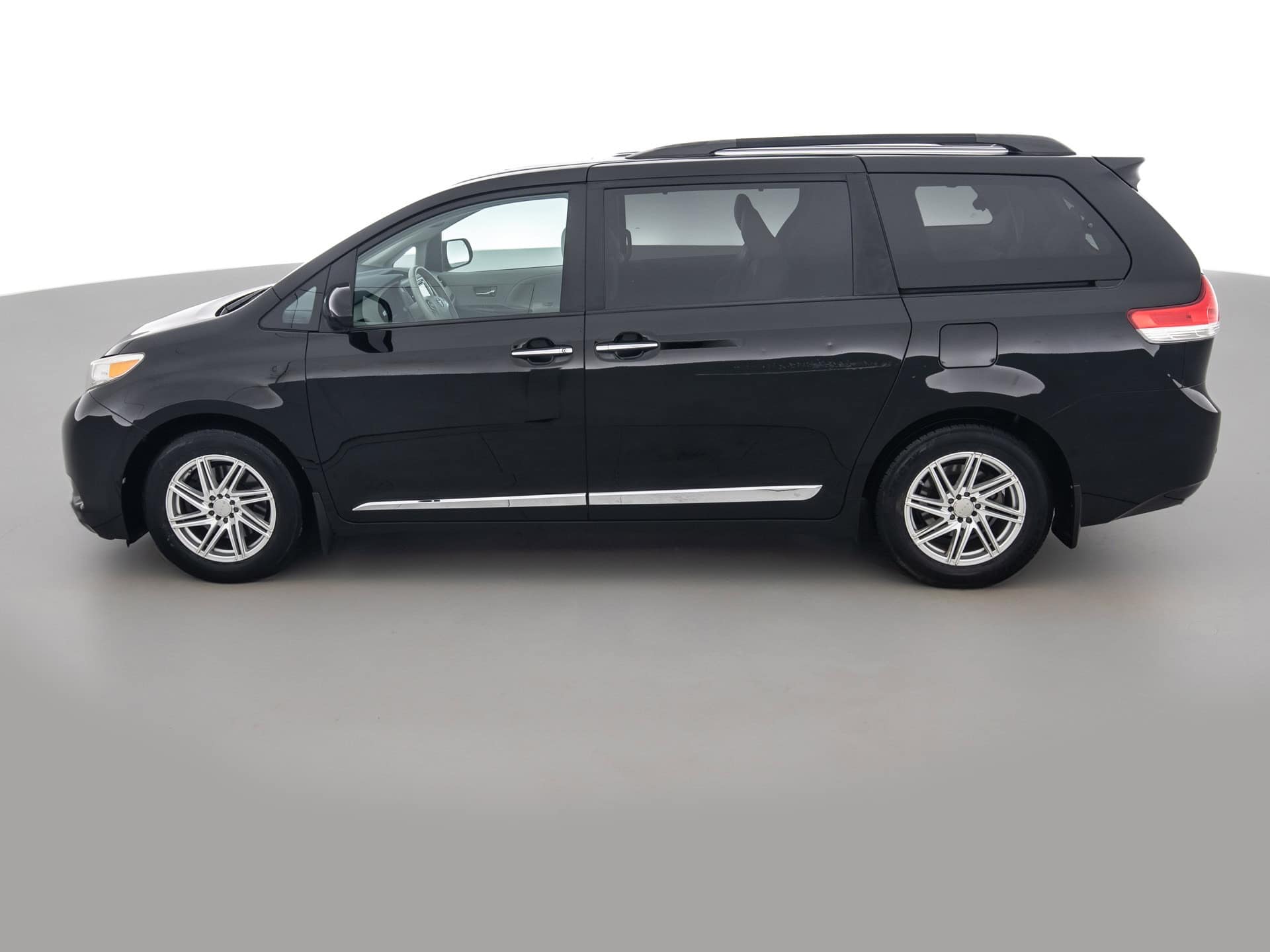 Used Black Toyota Sienna Limited-7 for Sale