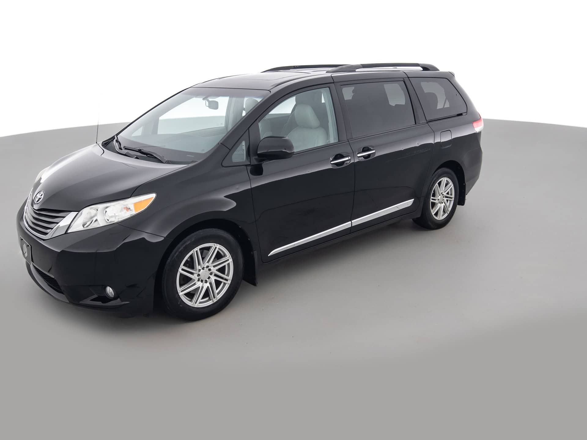 Used Black Toyota Sienna Limited-8 for Sale