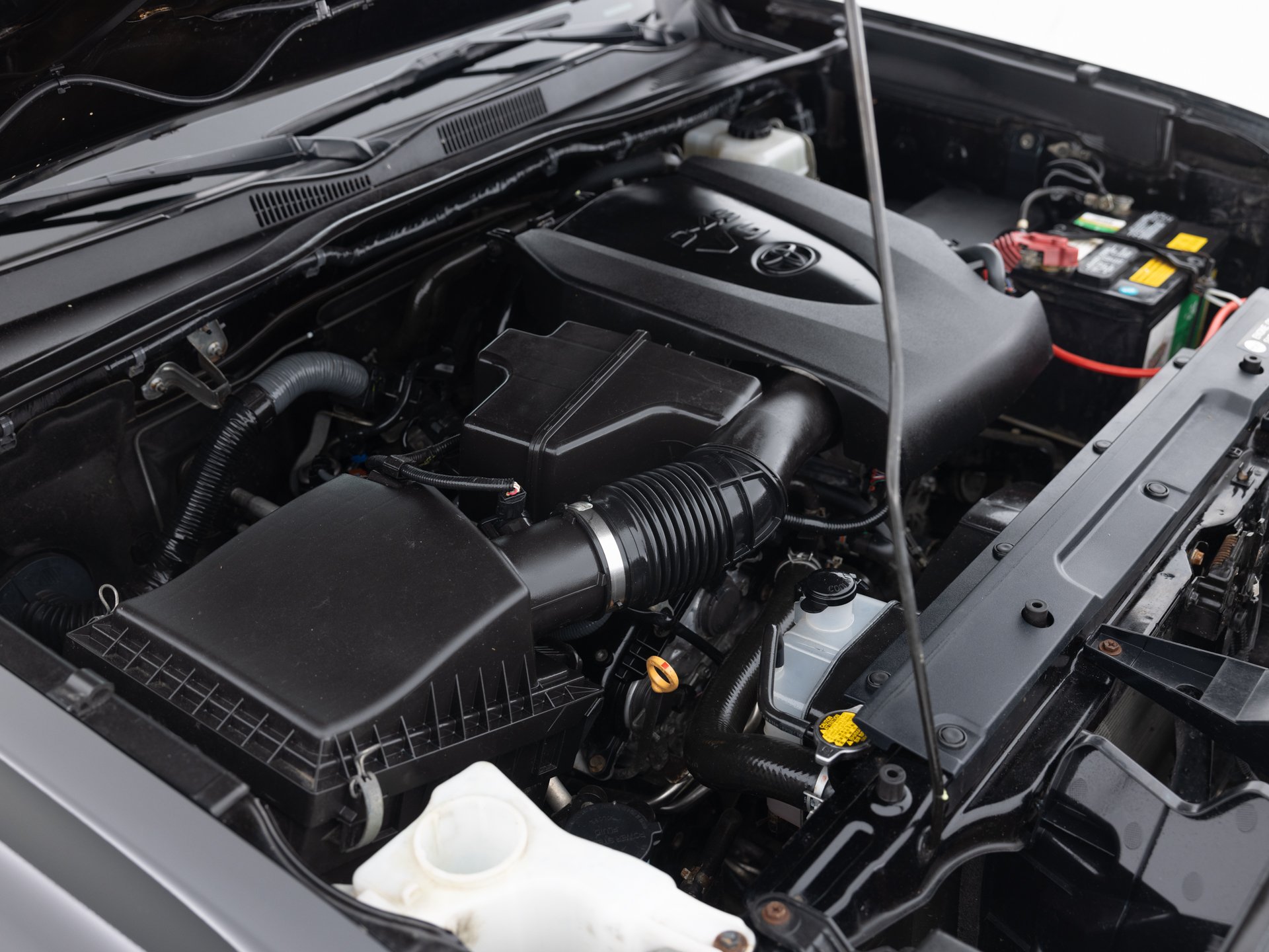 black toyota tacoma double 30
