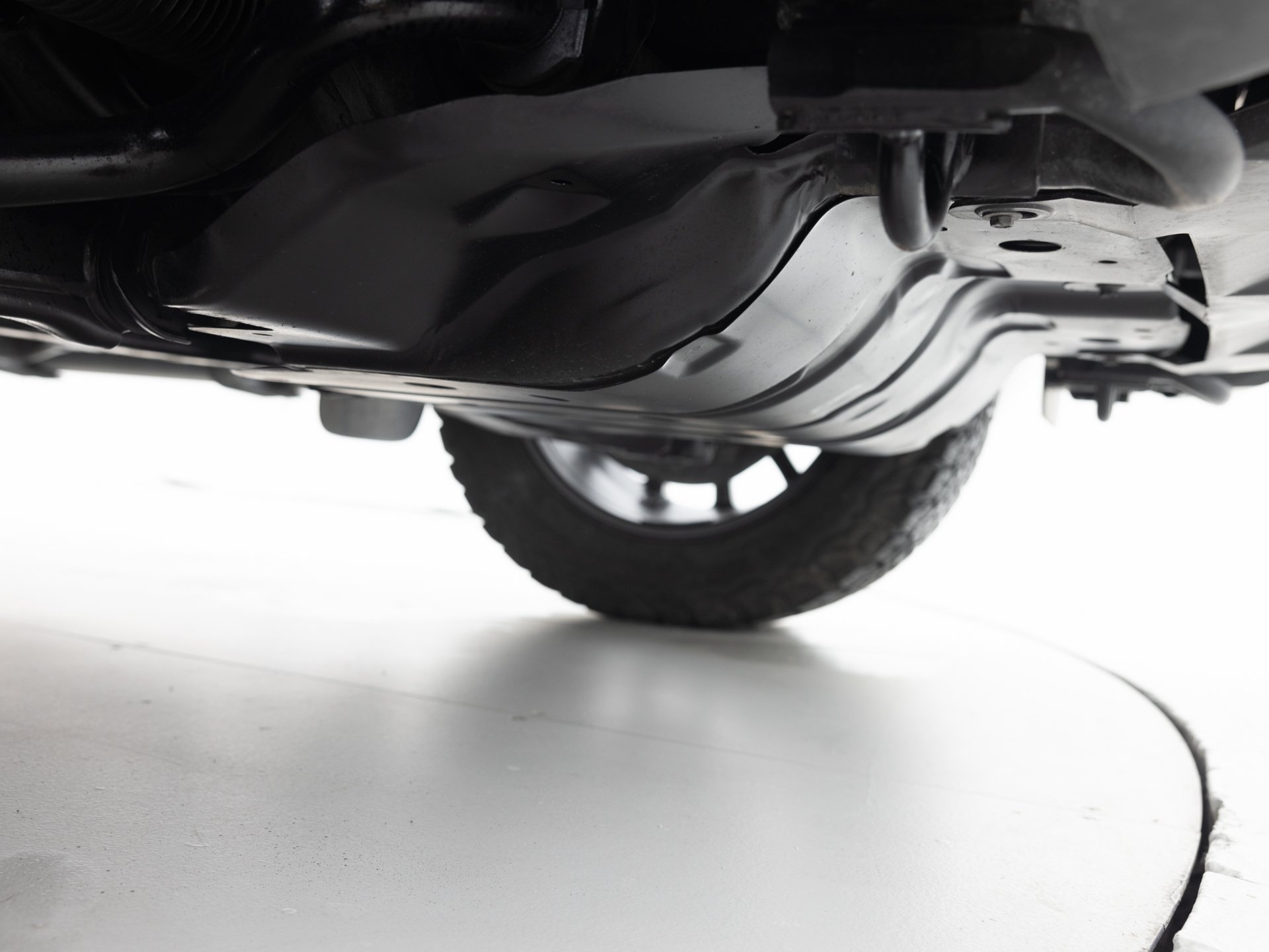 black toyota tundra sr5 16