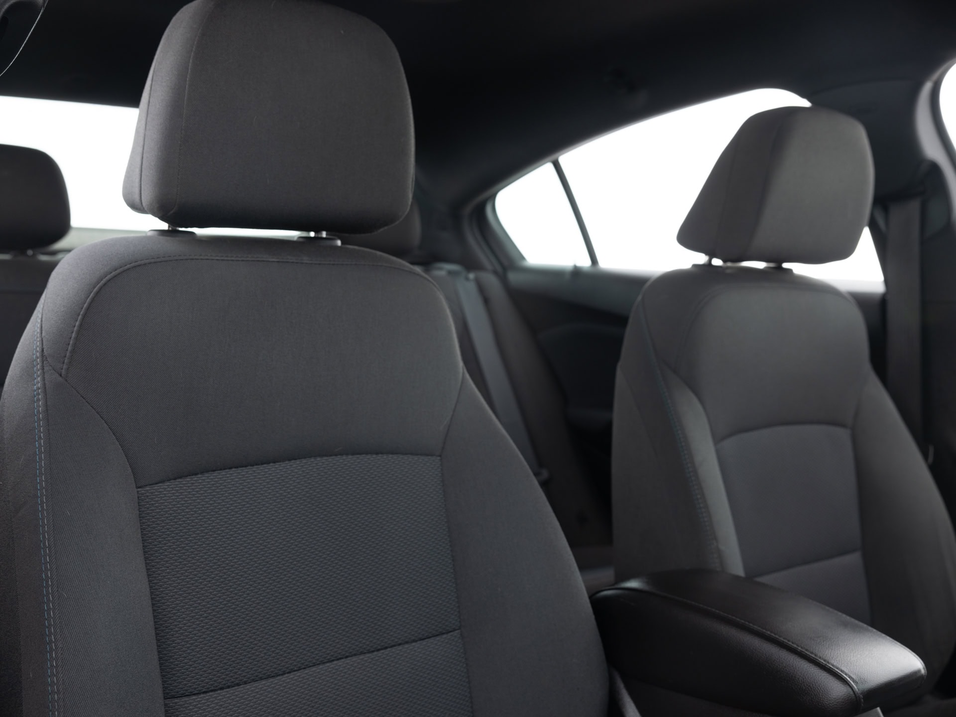 blue chevrolet cruze lt 18