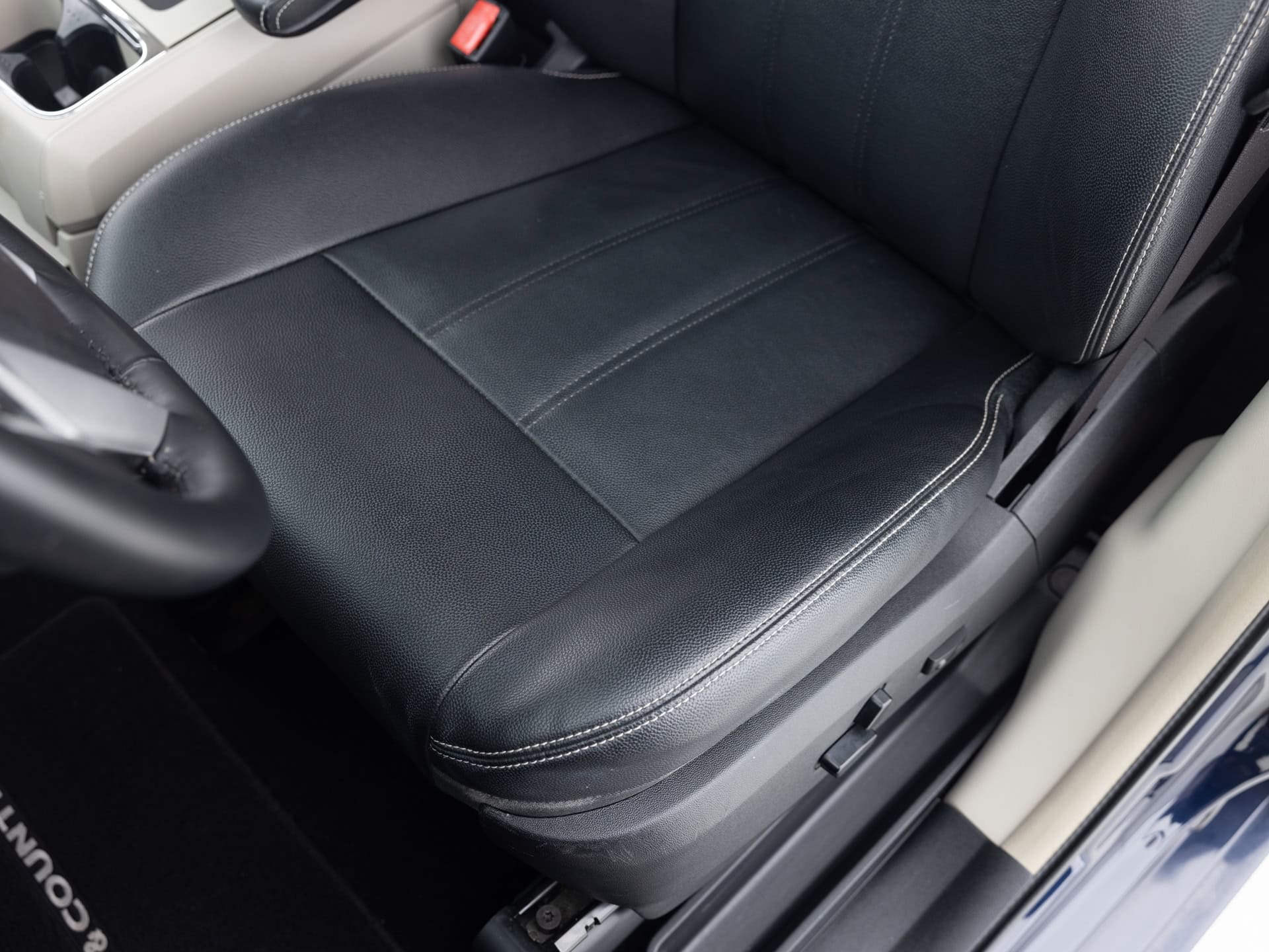 Used Blue Chrysler Town + Country-13 for Sale