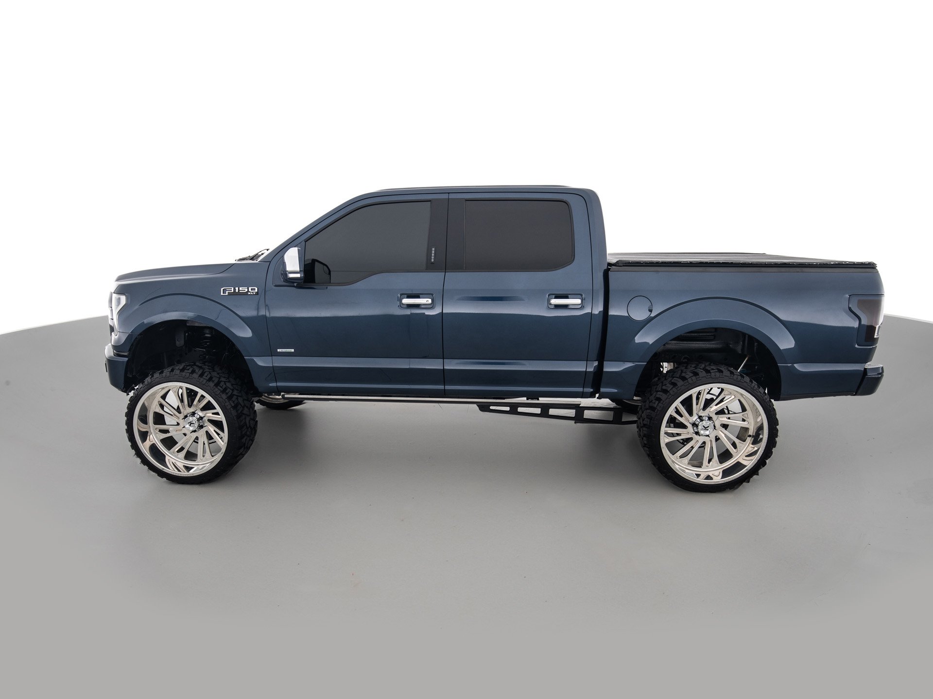 blue ford f150 xlt 7