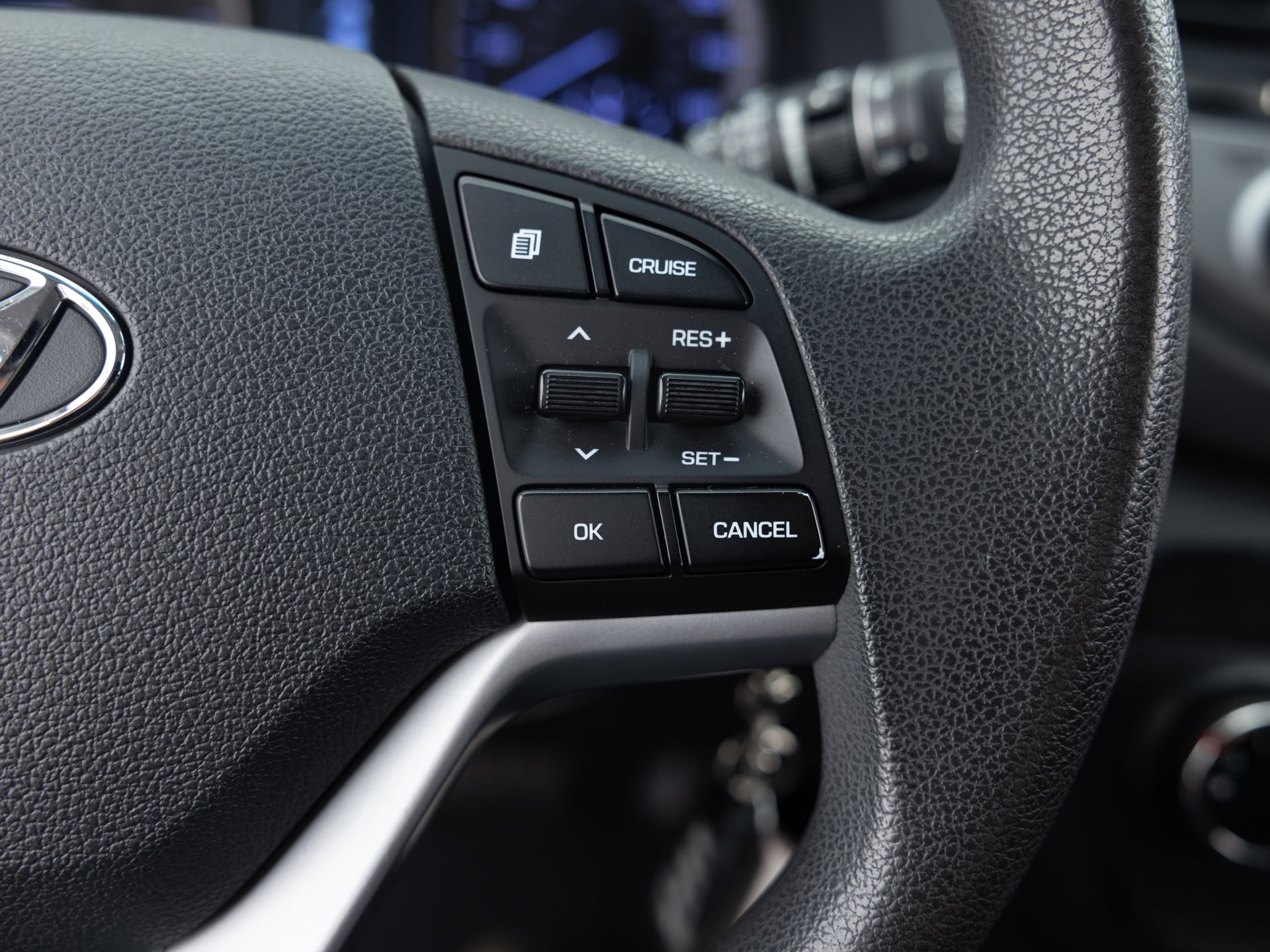 Used Blue Hyundai Tucson SE-29 for Sale