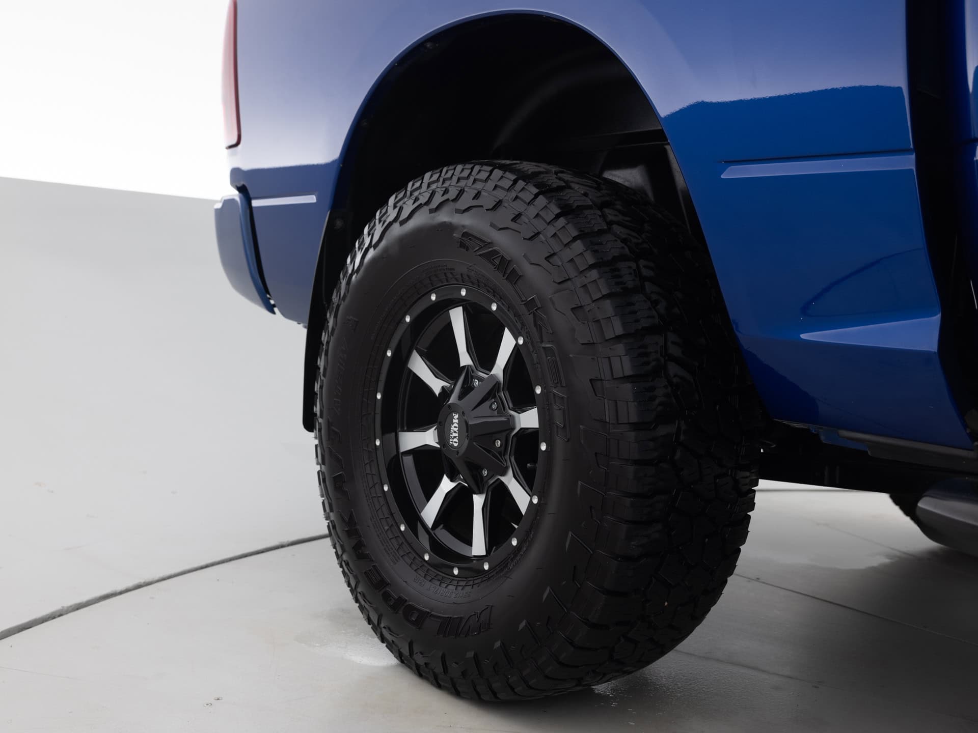blue ram 1500 4x4 11