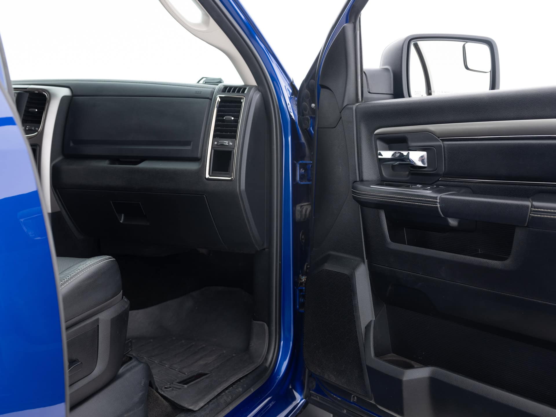 blue ram 1500 4x4 24