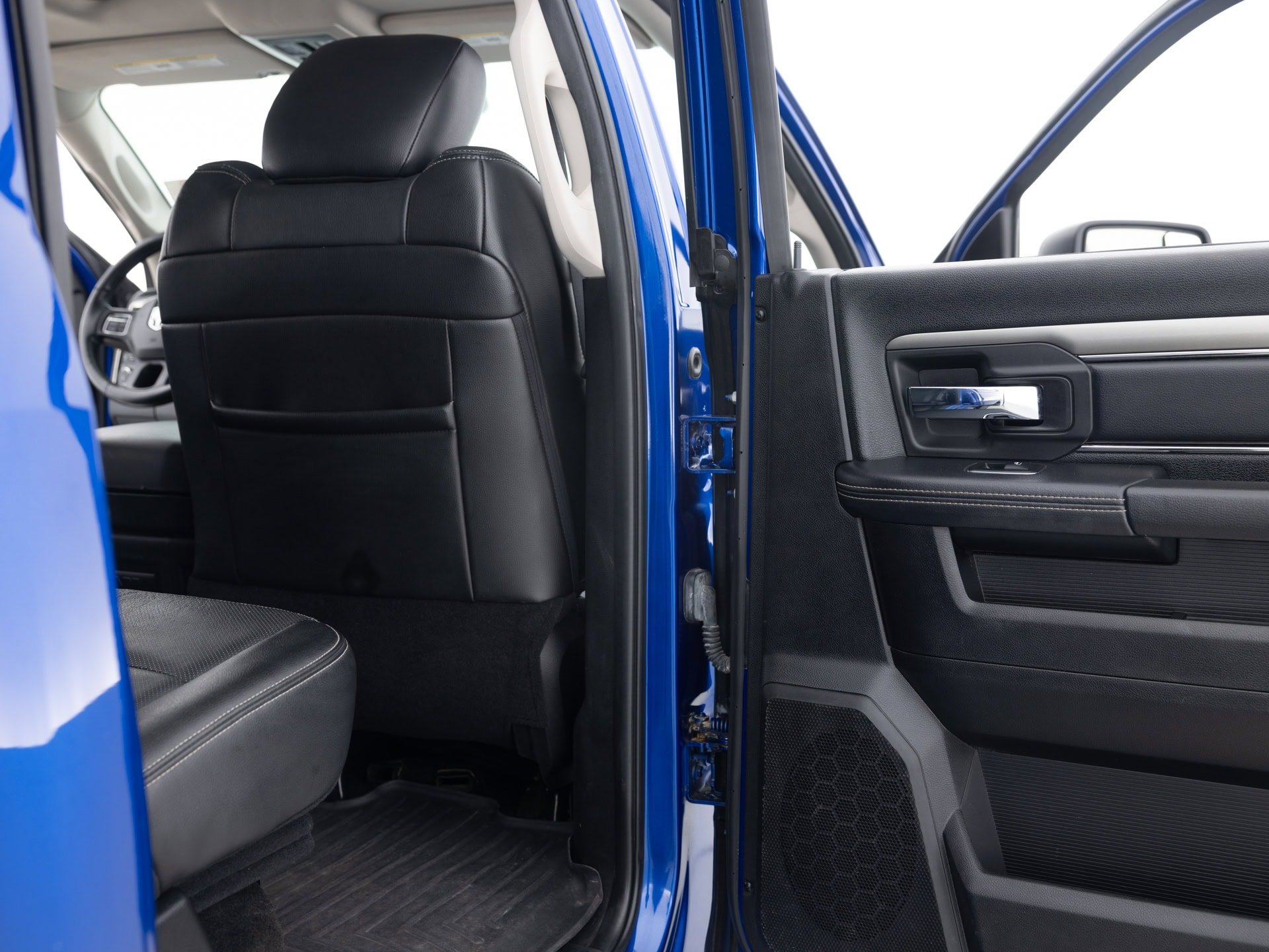 blue ram 1500 4x4 26
