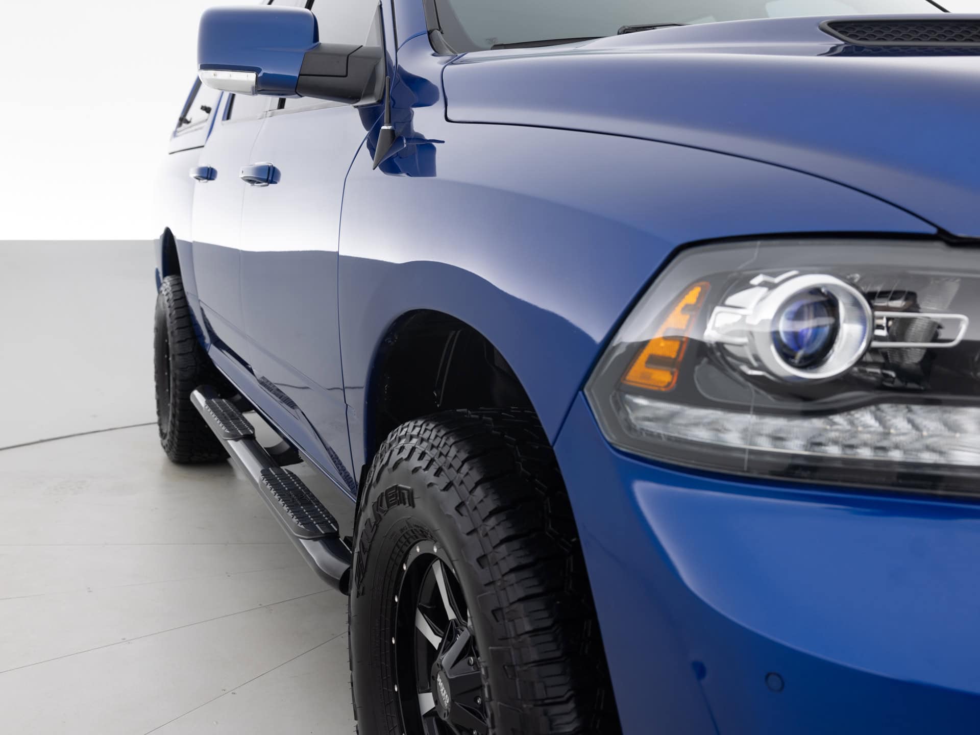 blue ram 1500 4x4 4