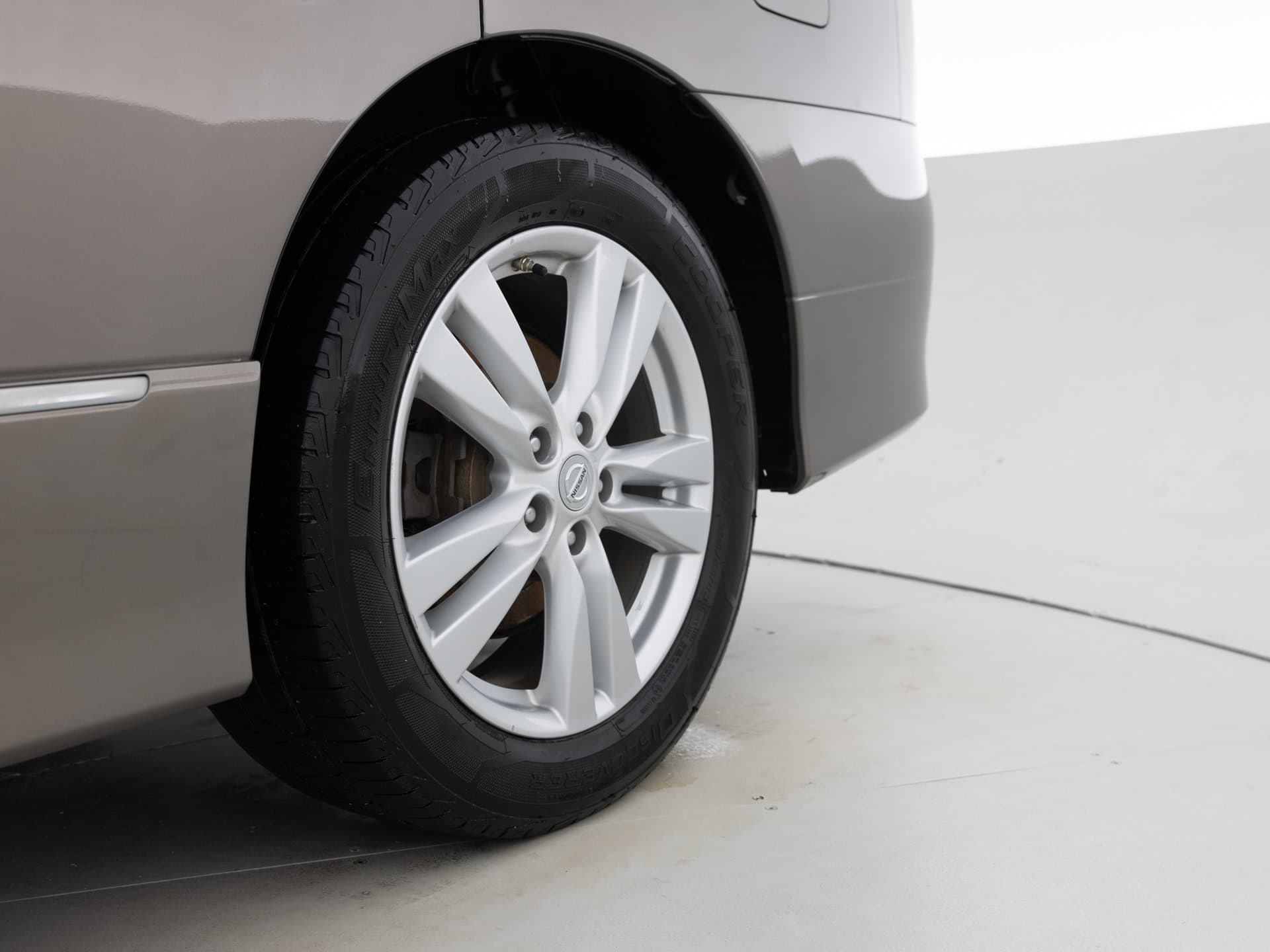 Used Gold Nissan Quest SL-10 for Sale