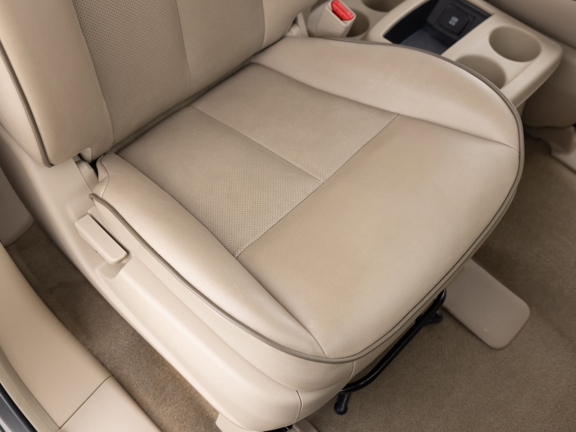 Used Gold Nissan Quest SL-17 for Sale