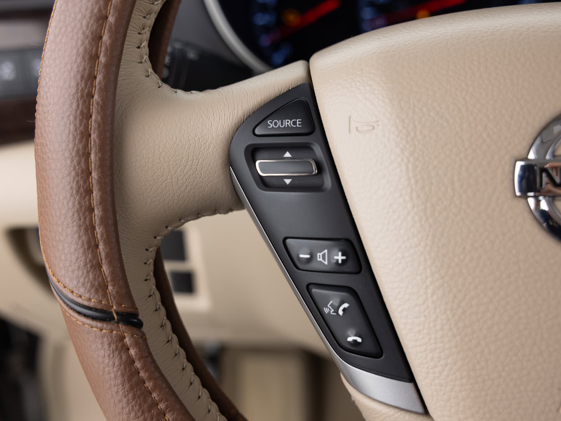 Used Gold Nissan Quest SL-29 for Sale