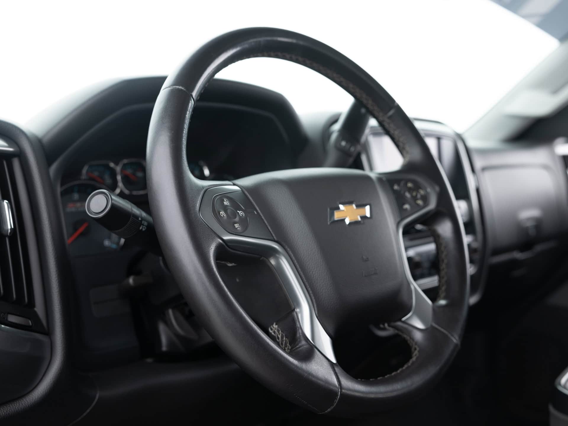 Used Gray Chevrolet Silverado LT Z71-19 for Sale