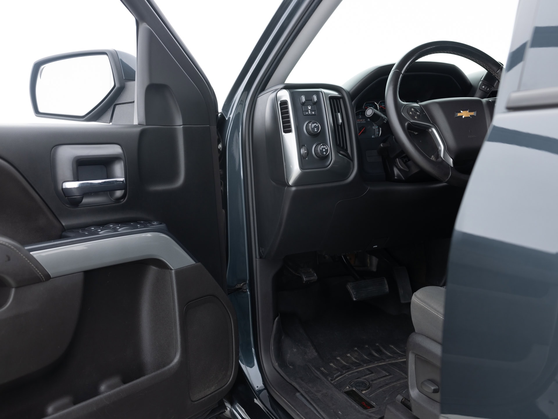 Used Gray Chevrolet Silverado LT Z71-20 for Sale