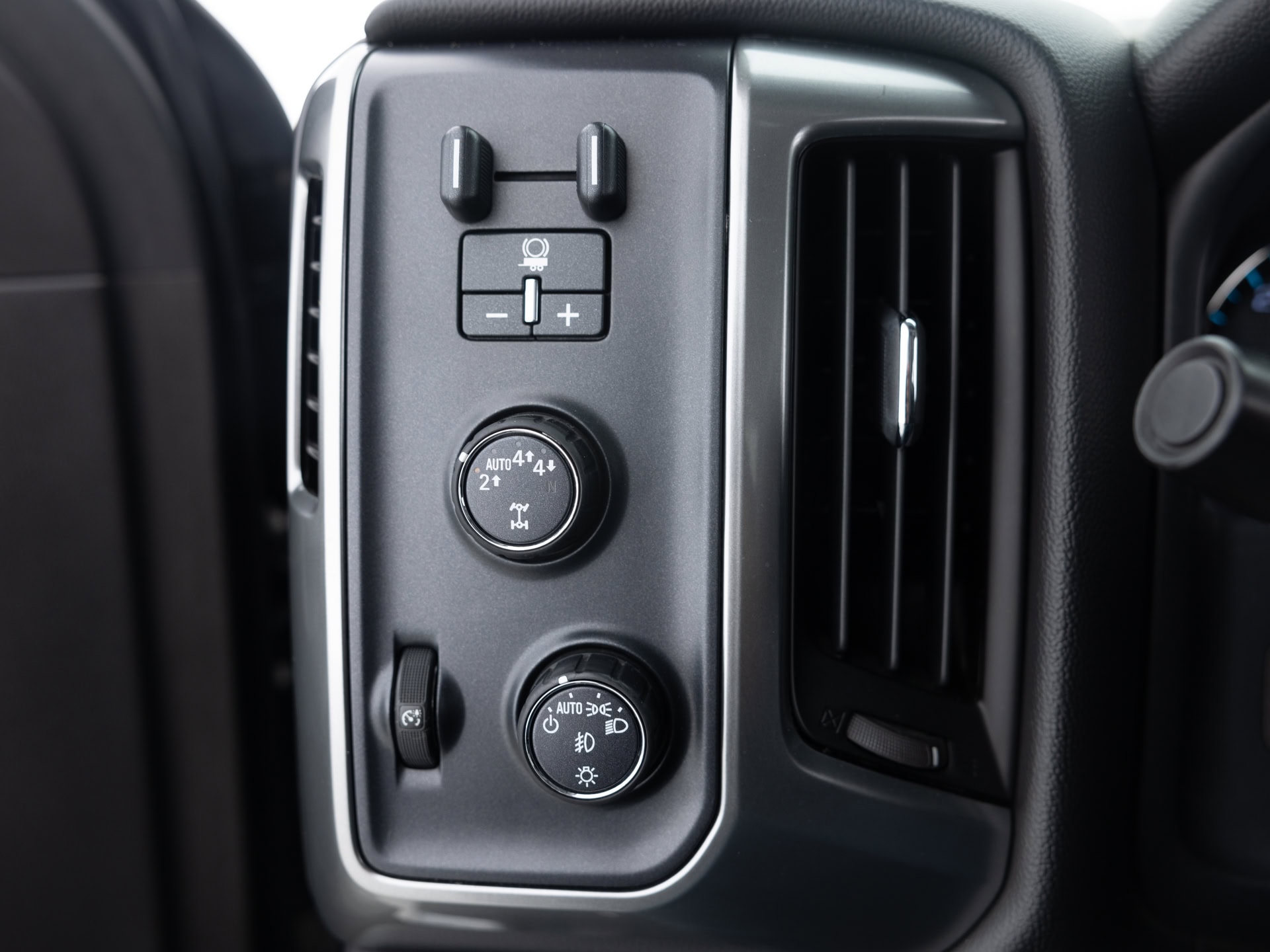 Used Gray Chevrolet Silverado LT Z71-31 for Sale