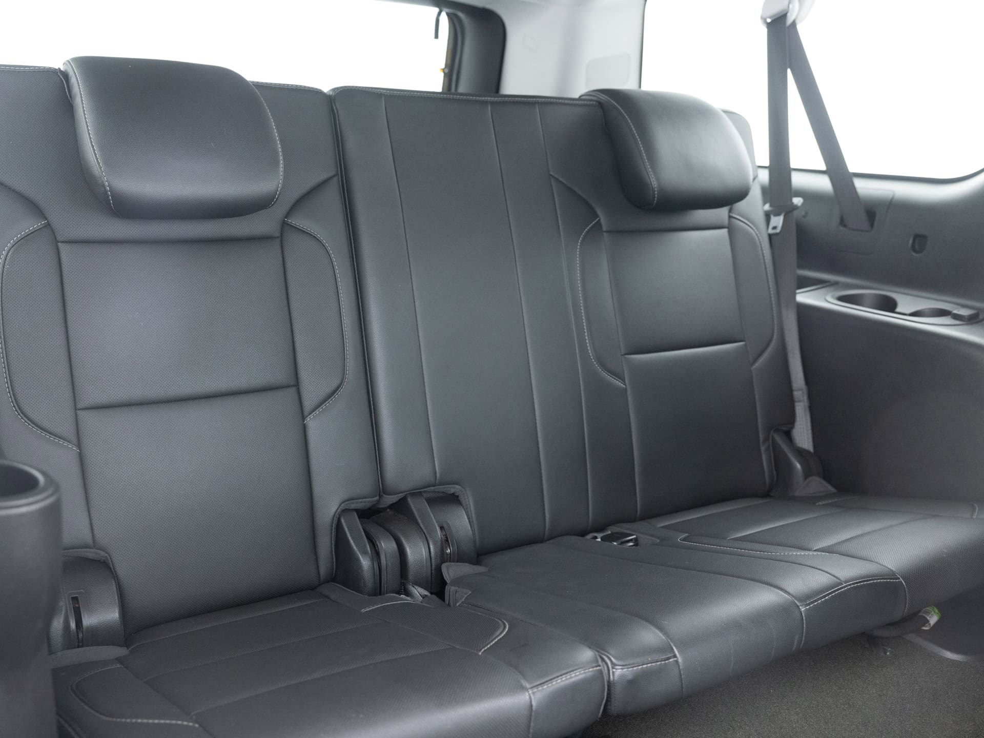 Used Gray Chevrolet Suburban Prem-23 for Sale