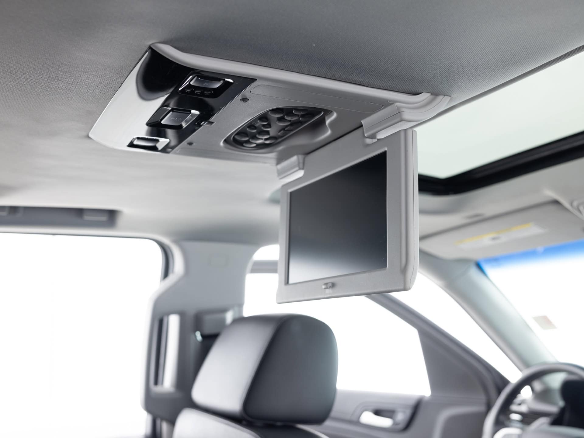 Used Gray Chevrolet Suburban Prem-26 for Sale