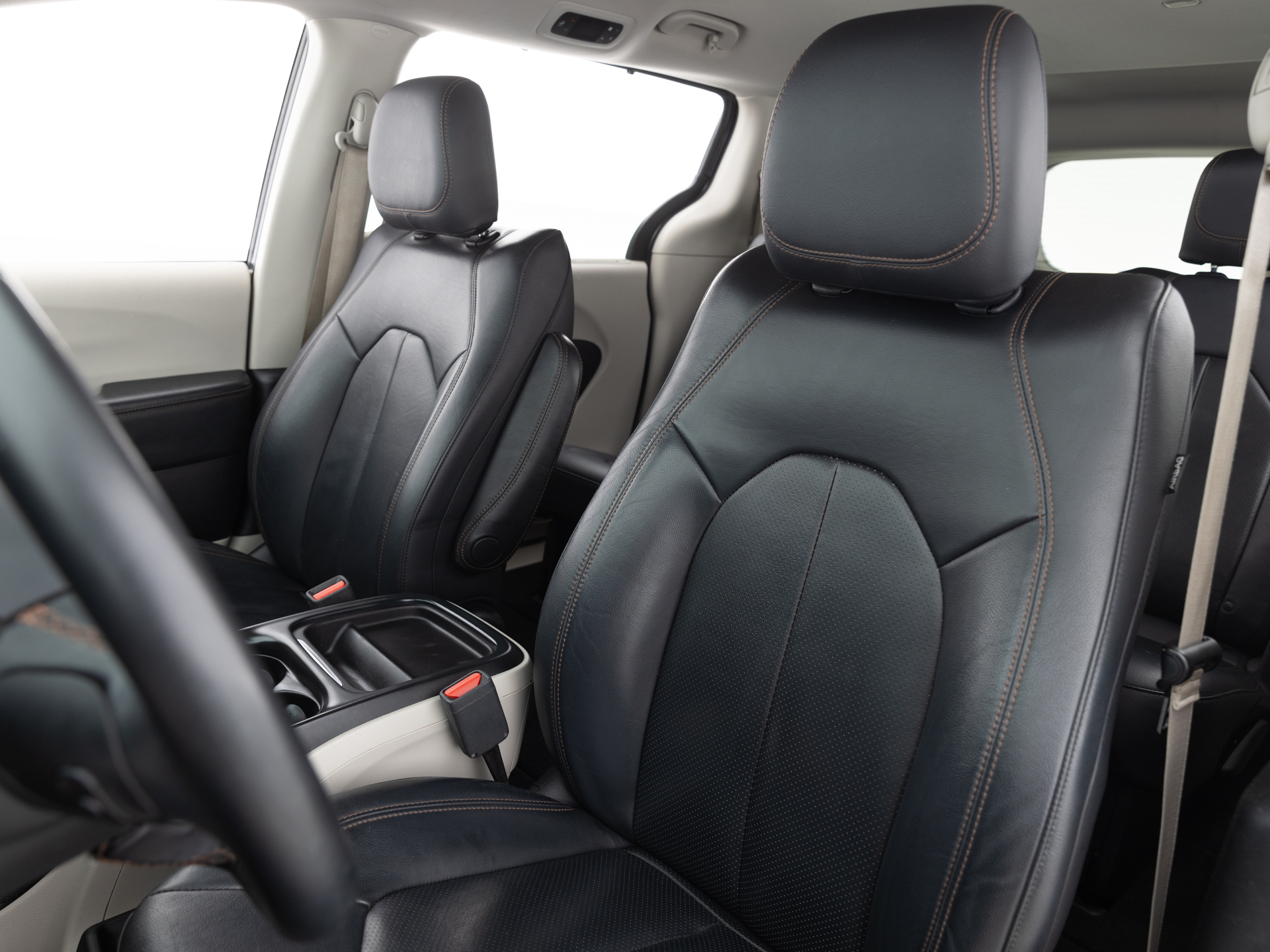 Used Gray Chysler Pacifica-14 for Sale